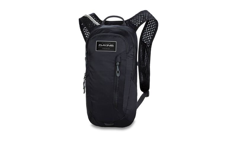 DAKINE SHUTTLE HYDRATION BACKPACK 6L BLACK