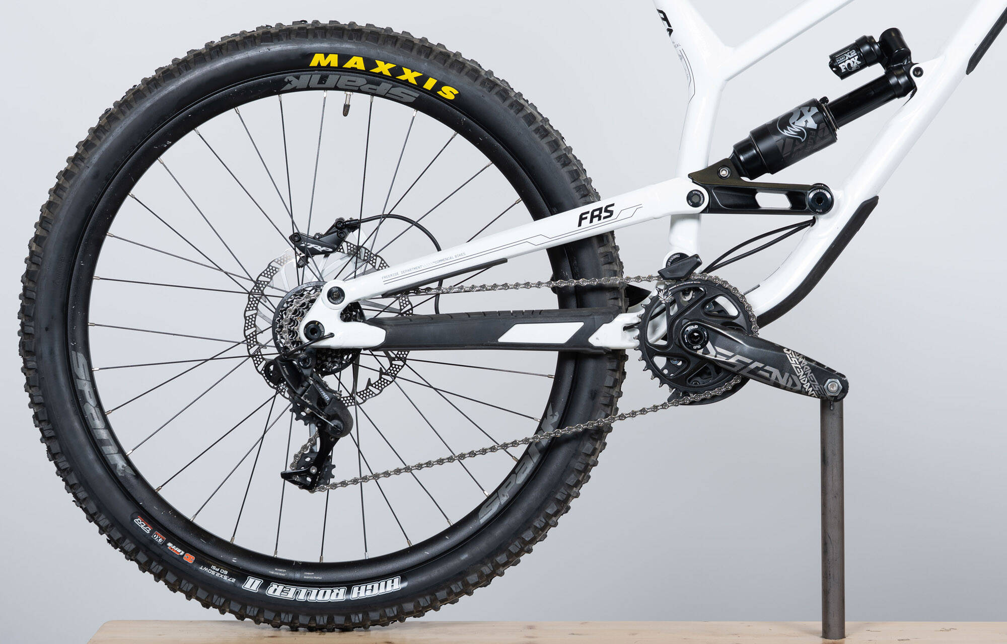 COMMENCAL FRS ESSENTIAL PURE WHITE - M (23150502) image large number 0