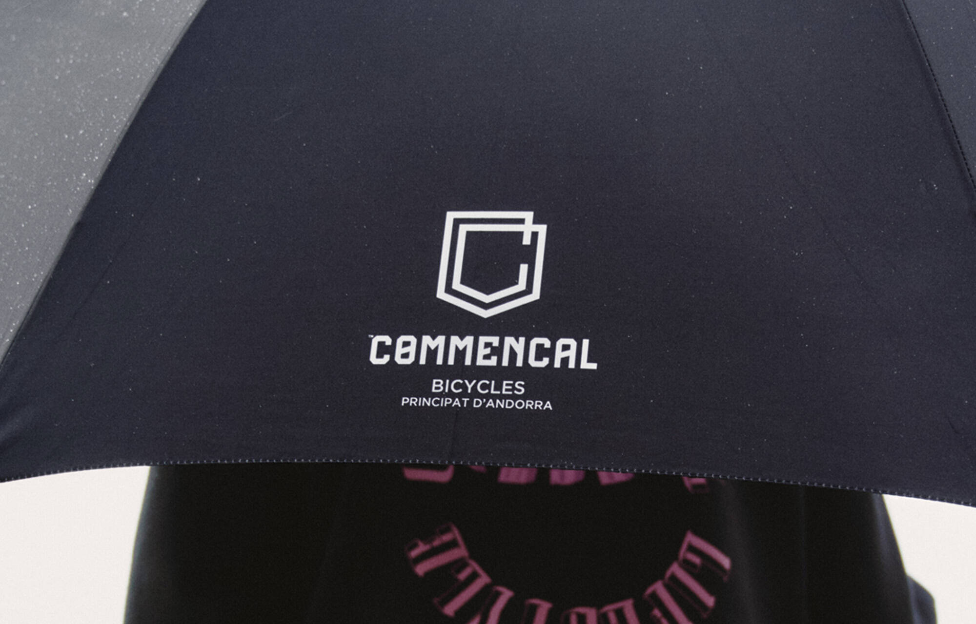 PARAGUAS COMMENCAL CORPORATE BLACK image large number 8