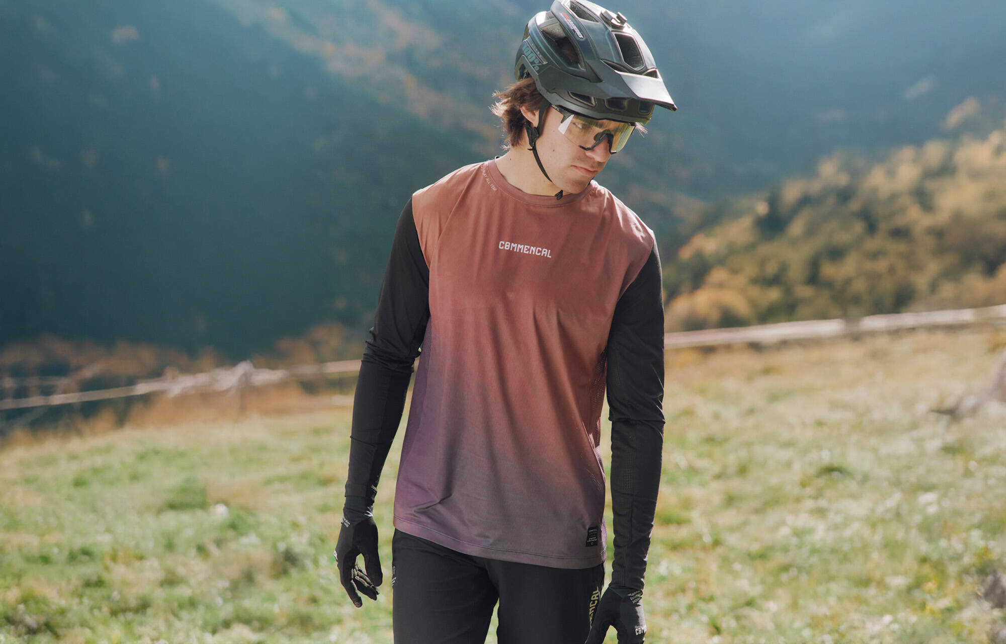 MAILLOT COMMENCAL LIGHTECH MANGA LARGA URBAN PURPLE image large number 4