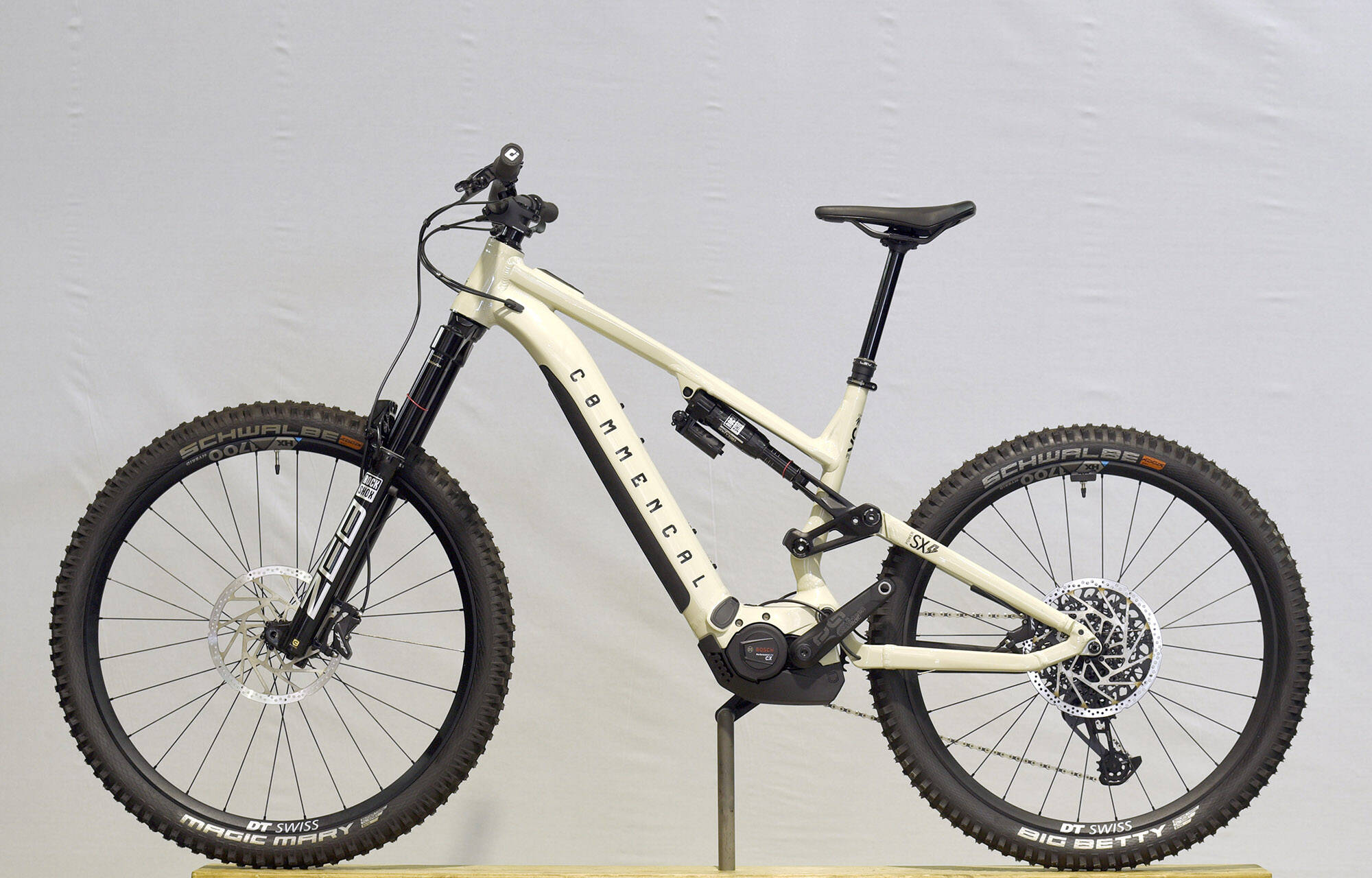COMMENCAL META POWER SX BOSCH RACE CHALK - L (23181403) 4 km image large number 4