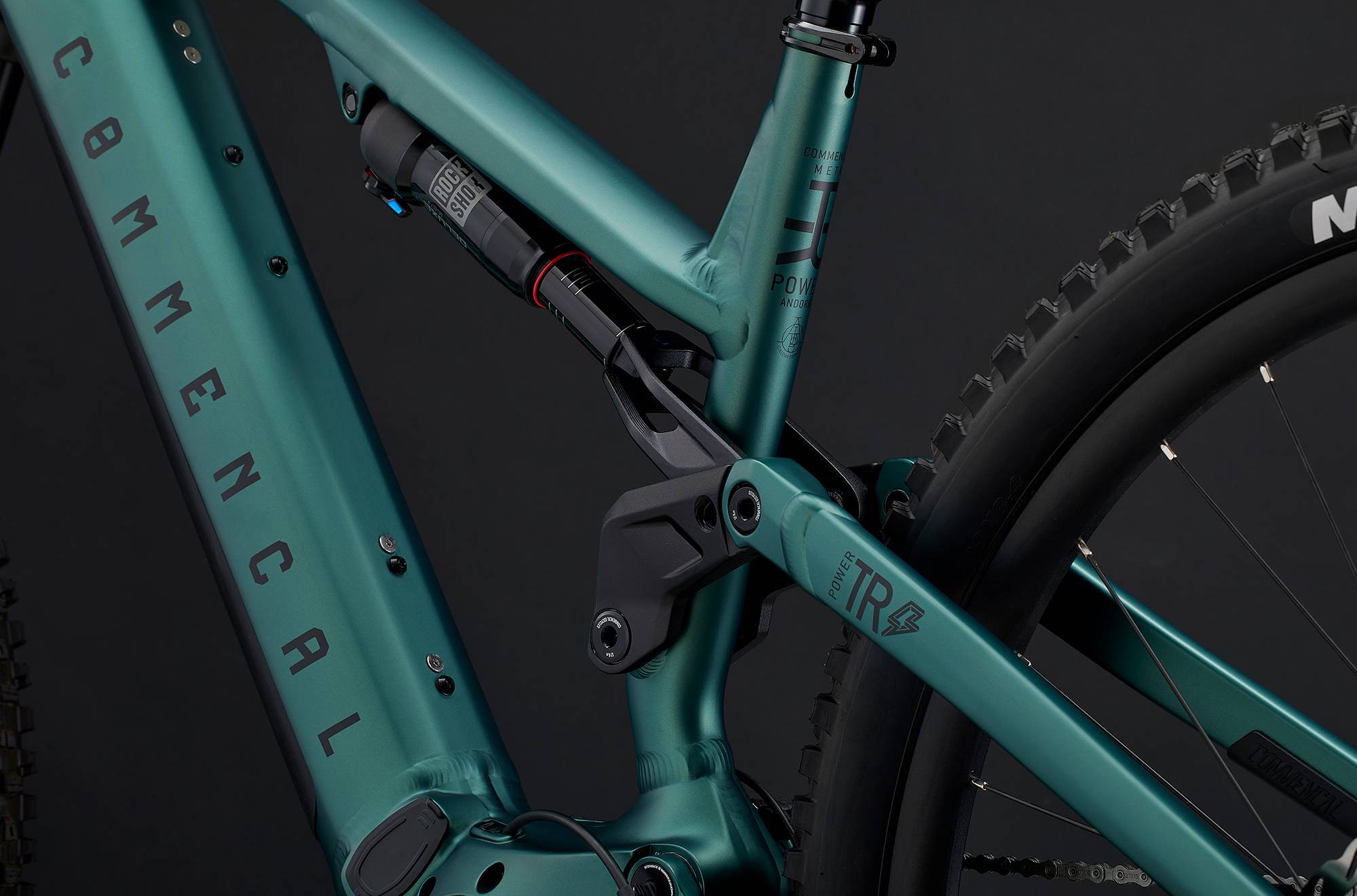 COMMENCAL META POWER TR BOSCH RIDE METALLIC GREEN image large number 6
