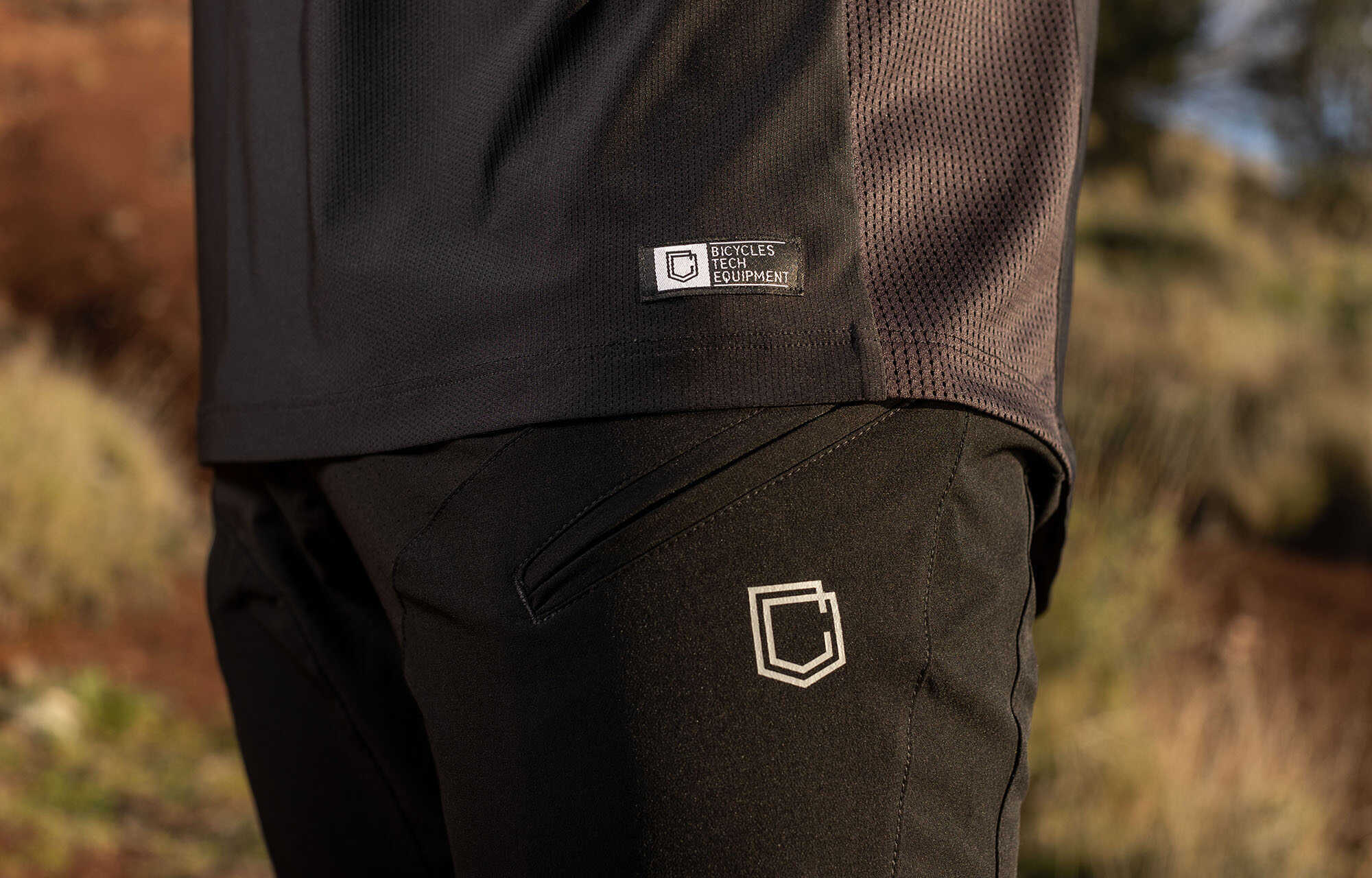 PANTALONI COMMENCAL BLACK/GREY image large number 5