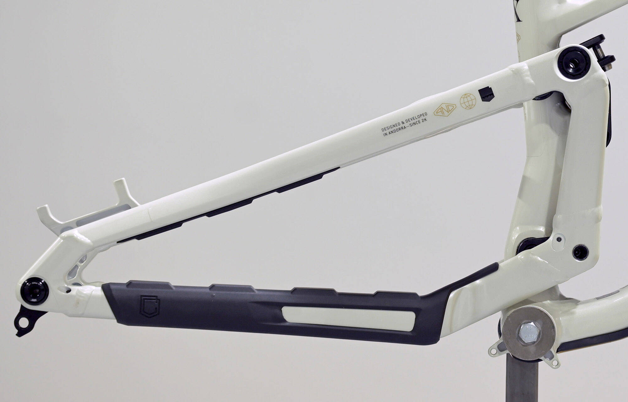 FRAME COMMENCAL META SX V5 CLEAR SILVER - S (23230401) image large number 0