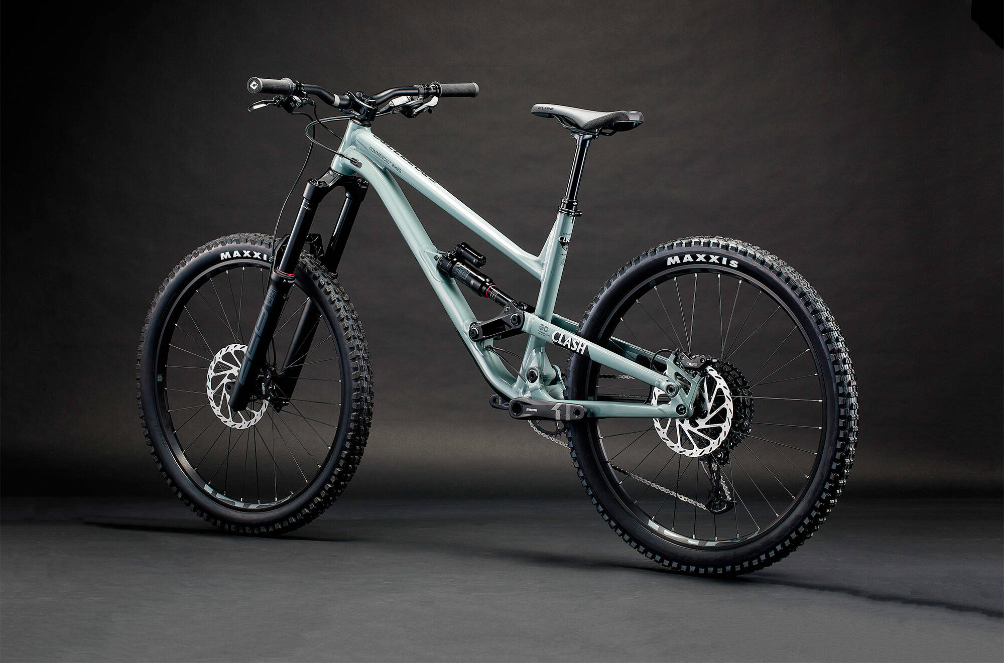 COMMENCAL CLASH RIDE PYRITE GREY ROCKSHOX image large number 2