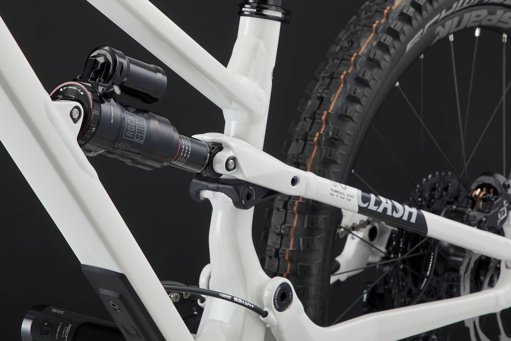 COMMENCAL CLASH 24 V2 PURE WHITE image large number 4