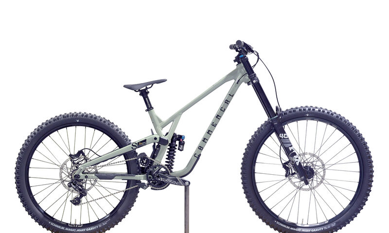 COMMENCAL SUPREME DH V5 ESSENTIAL HERITAGE GREEN - M (22150802)