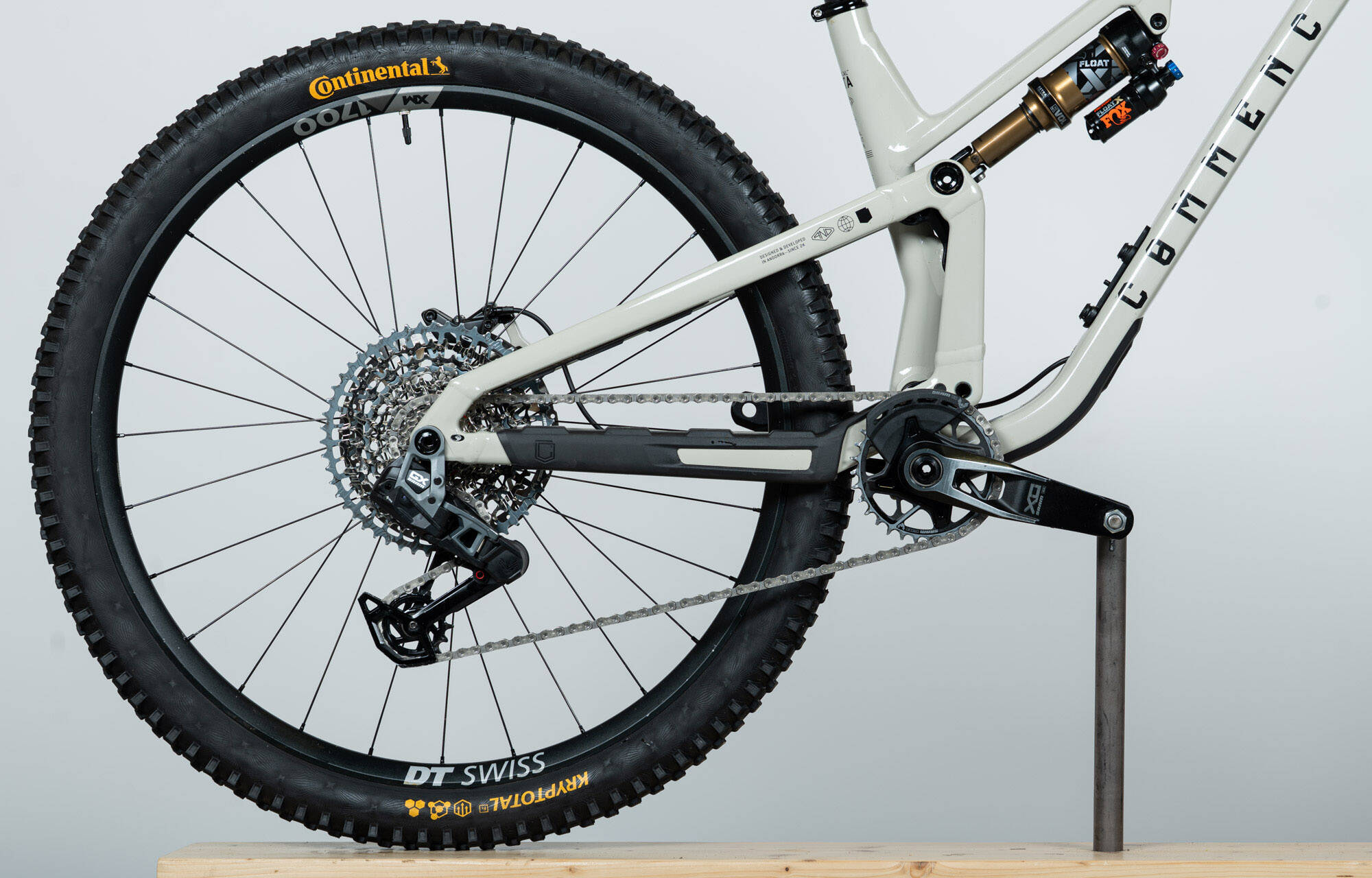 COMMENCAL META V5 T-TYPE CHALK - M (23120902) image large number 0