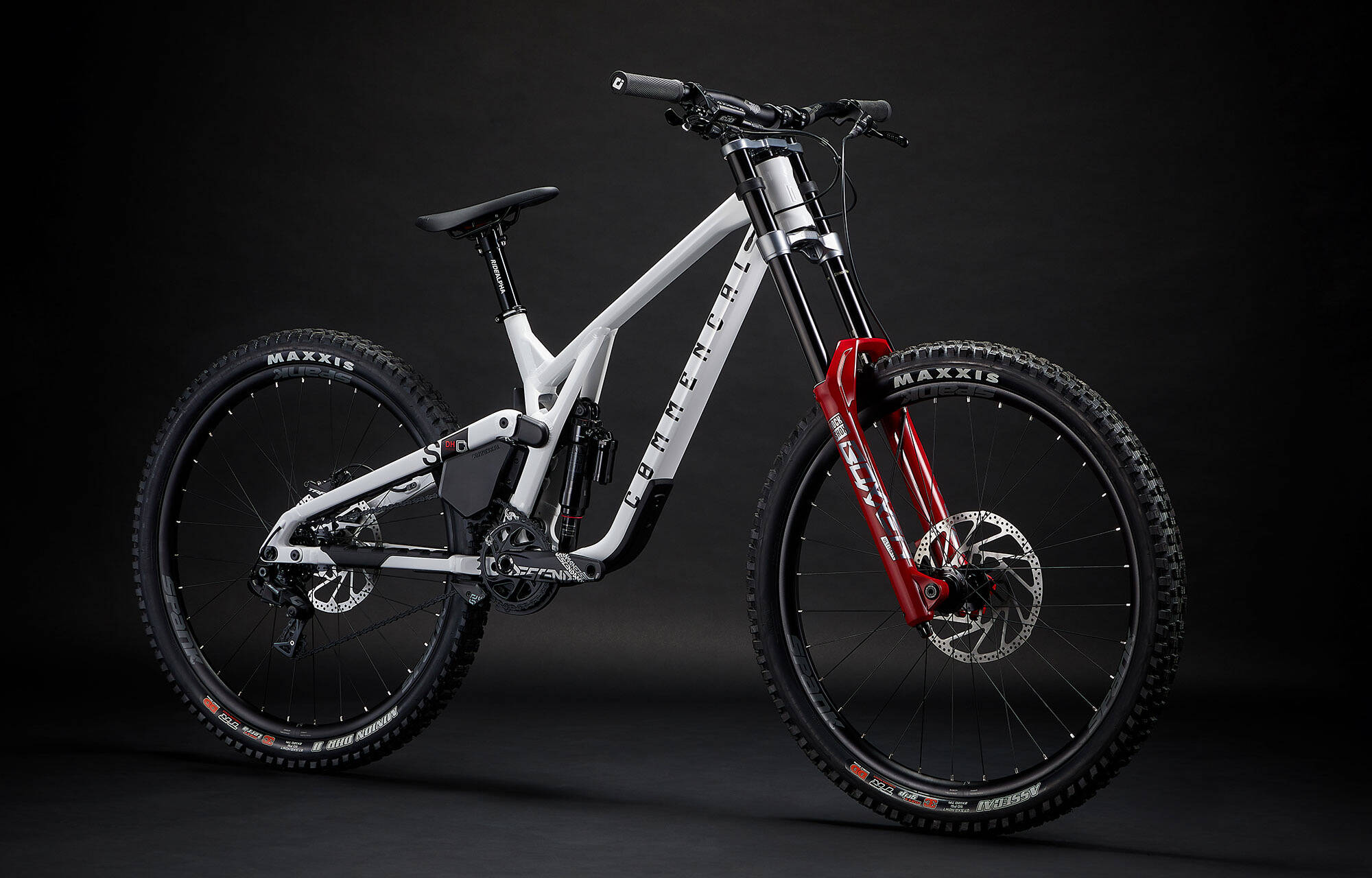 COMMENCAL SUPREME DH V5 XS PURE WHITE image large number 1