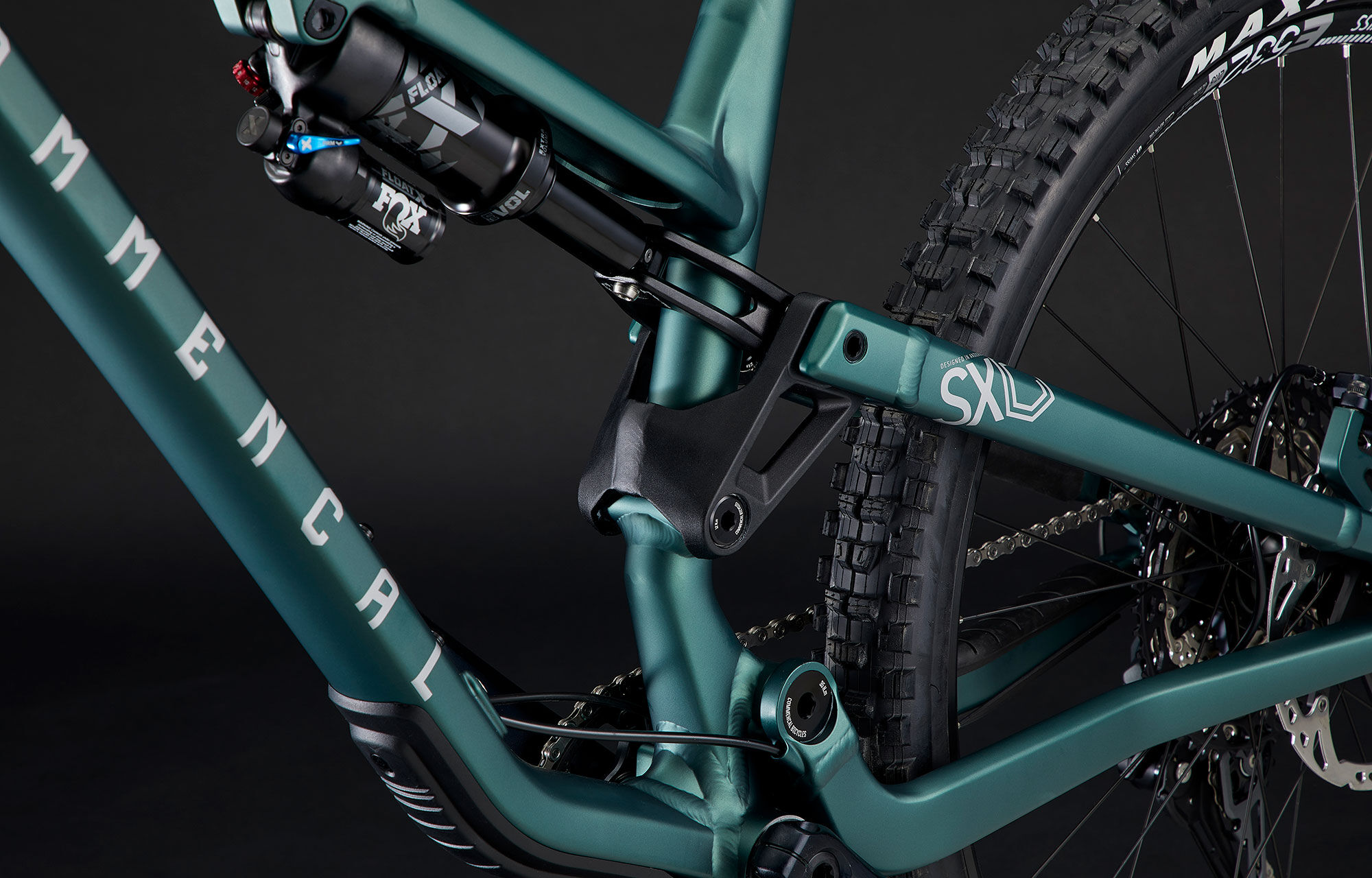 COMMENCAL | COMMENCAL META SX V4 ESSENTIAL METALLIC GREEN