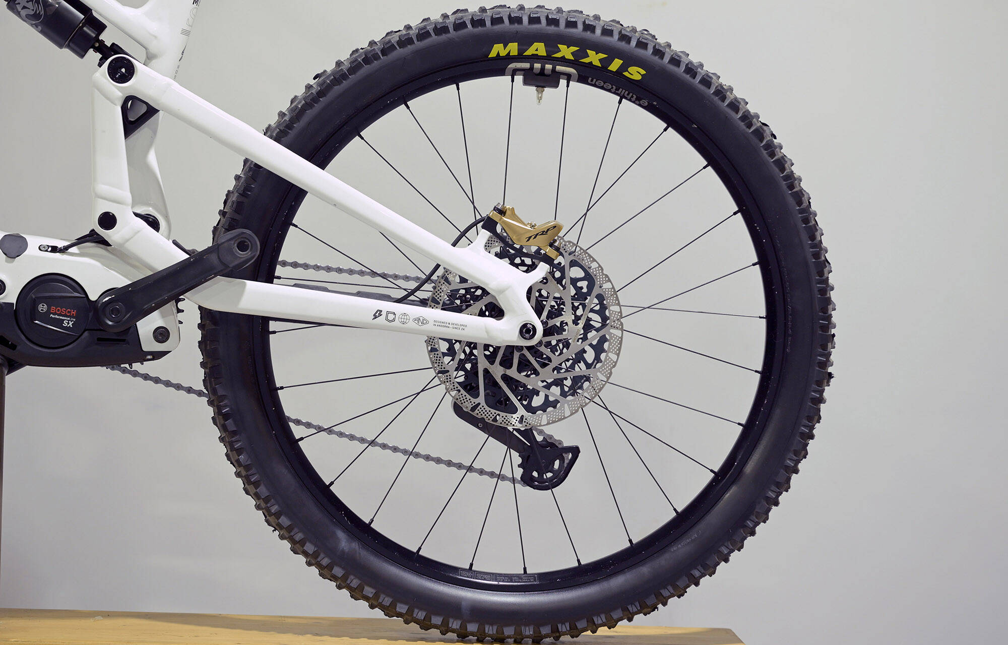 COMMENCAL META POWER SX 400 SIGNATURE [COMMENCAL TEAM] ALC - M (24100024) 1051 km image large number 3