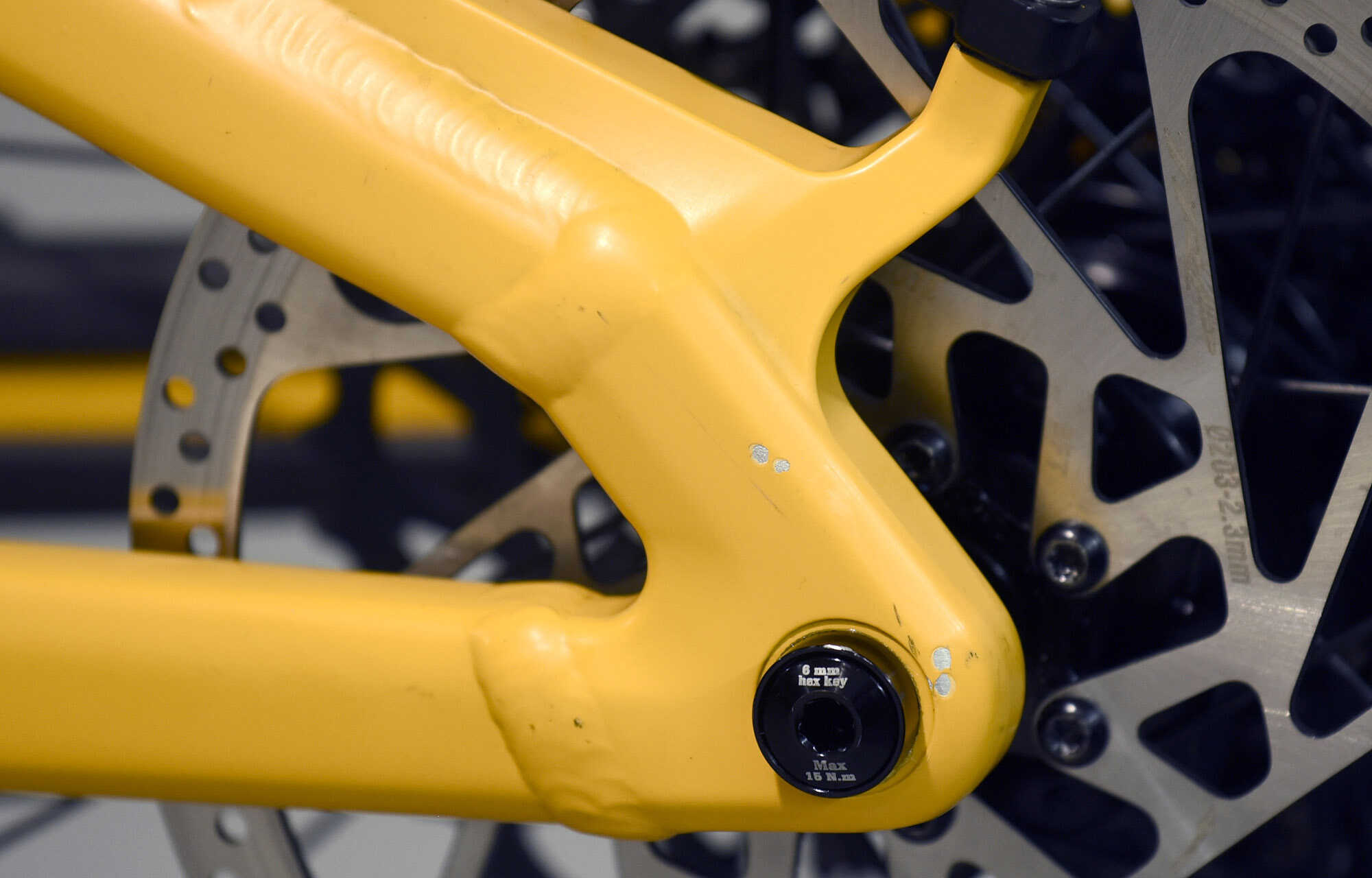 COMMENCAL META V5 OHLINS EDITION YELLOW - L (23122403) image large number 7