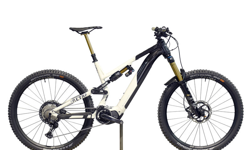COMMENCAL META POWER SHIMANO 29 SIGNATURE BLACK & WHITE - L (21180703) 1628 km