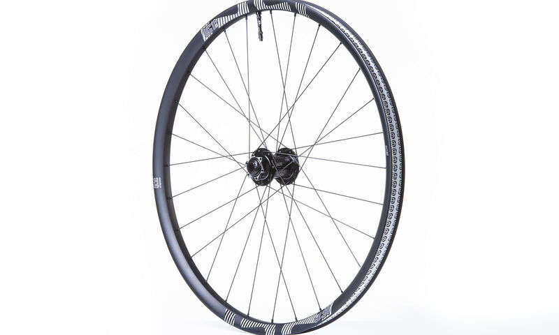 E13 LG1 RACE CARBON ENDURO 15 X 110 BOOST  27.5" FRONT WHEEL
