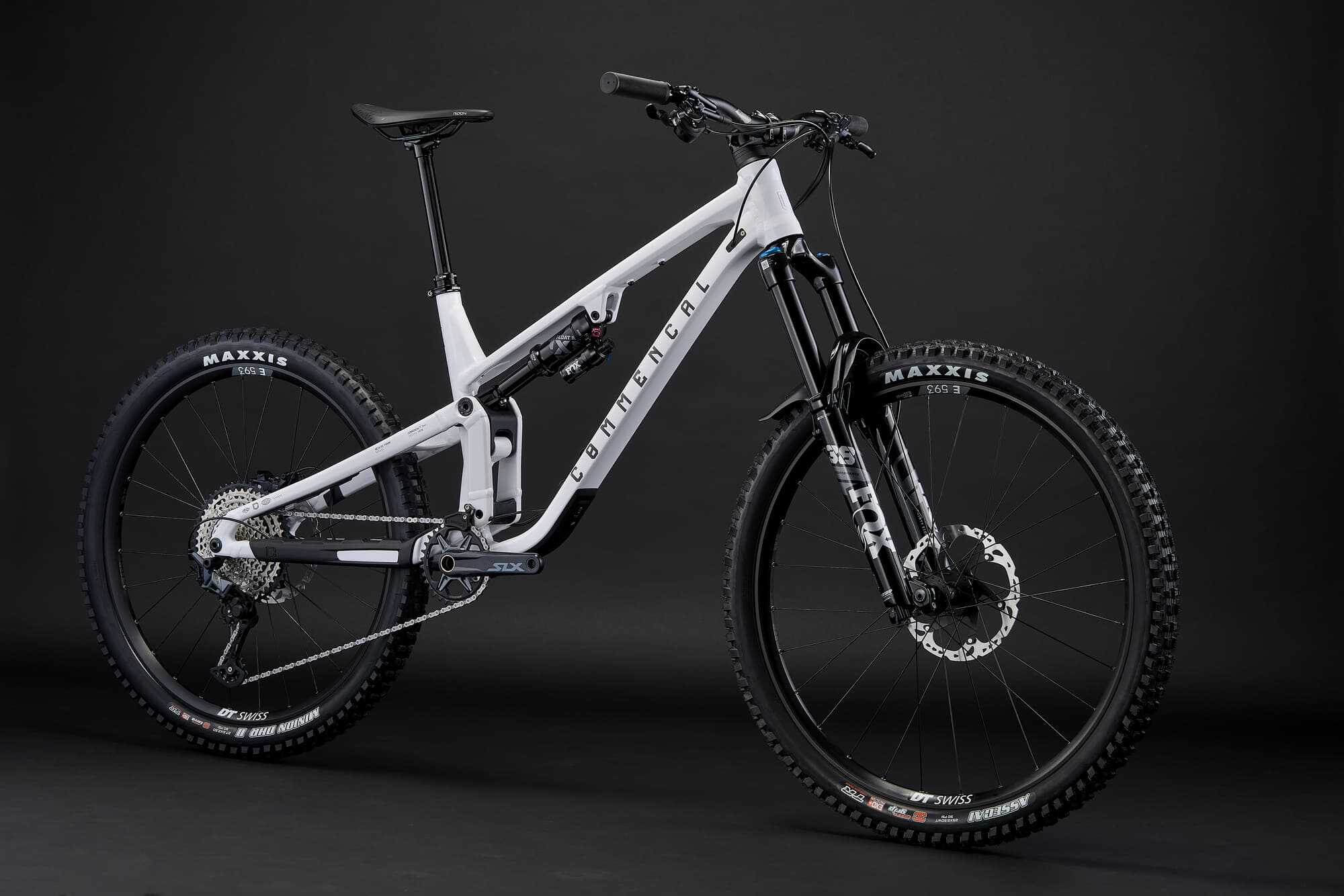 COMMENCAL META SX V5 ESSENTIAL PURE WHITE 2026 image large number 1