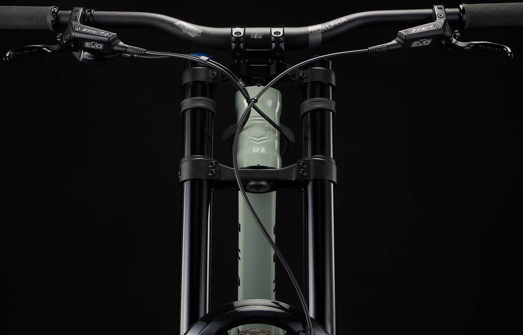 COMMENCAL SUPREME DH V5 ESSENTIAL HERITAGE GREEN image large number 6