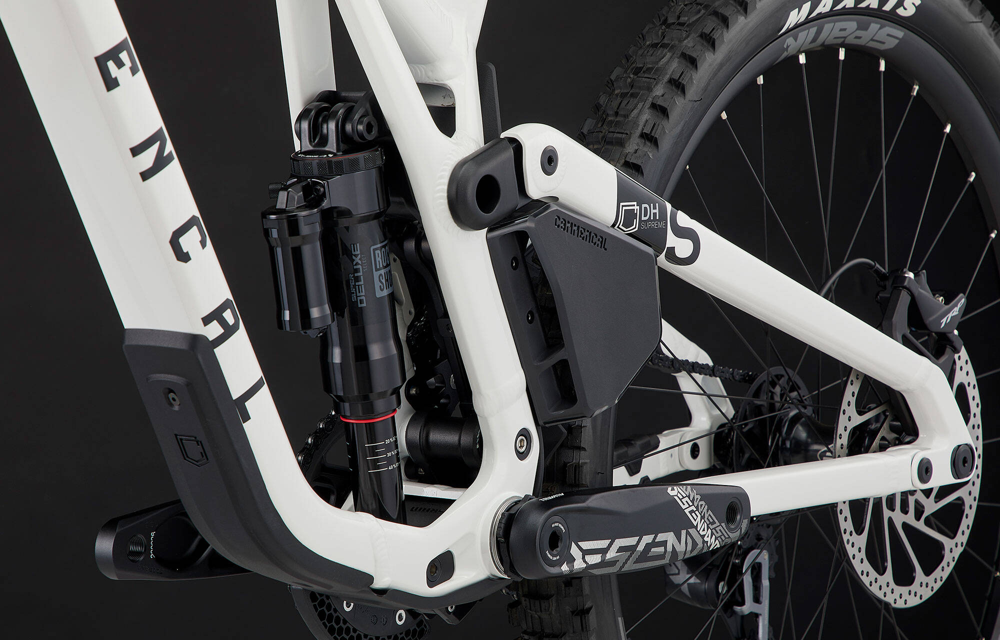 COMMENCAL SUPREME DH V5 XS PURE WHITE image large number 4