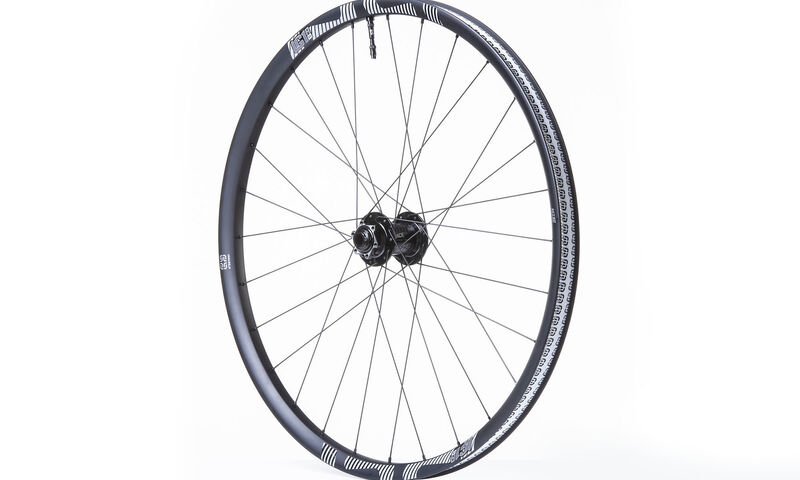 E13 LG1 RACE CARBON ENDURO 15 X 110 BOOST 29" FRONT WHEEL