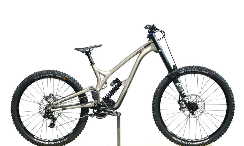 COMMENCAL SUPREME DH RACE CHAMPAGNE - M (22150102)