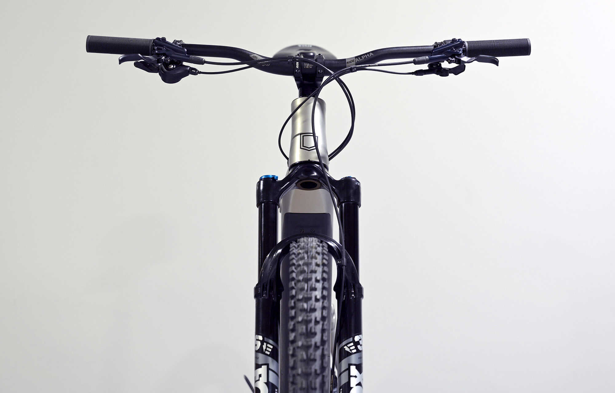 COMMENCAL META POWER TR BOSCH ESSENTIAL SILVER - XL (22180204) 1476 km image large number 3