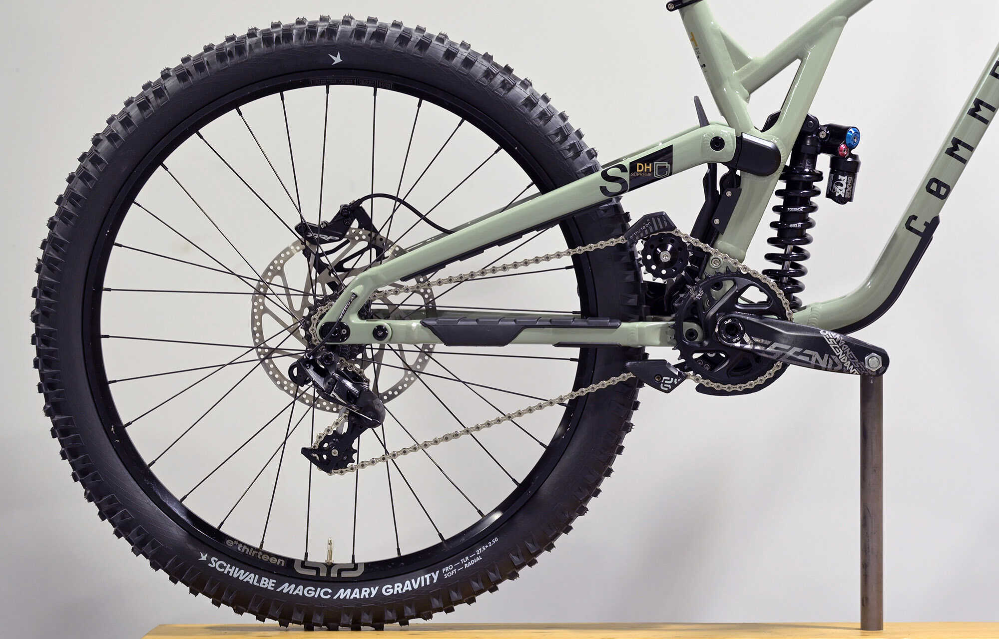 COMMENCAL SUPREME DH V5 ESSENTIAL HERITAGE GREEN - M (22150802) image large number 0