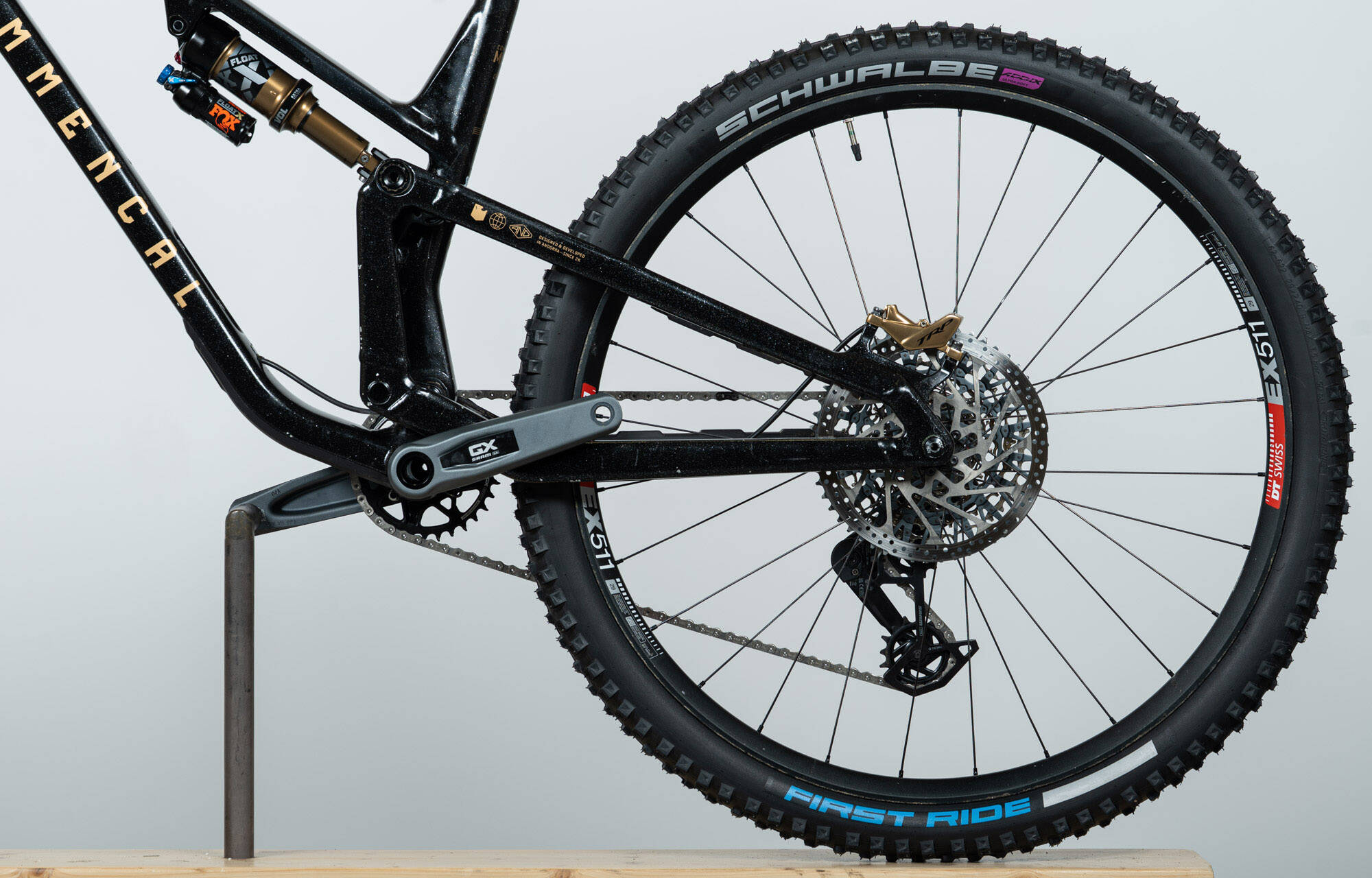 COMMENCAL META V5 T-TYPE GLITTERY BLACK ALC - L (23100043) image large number 4