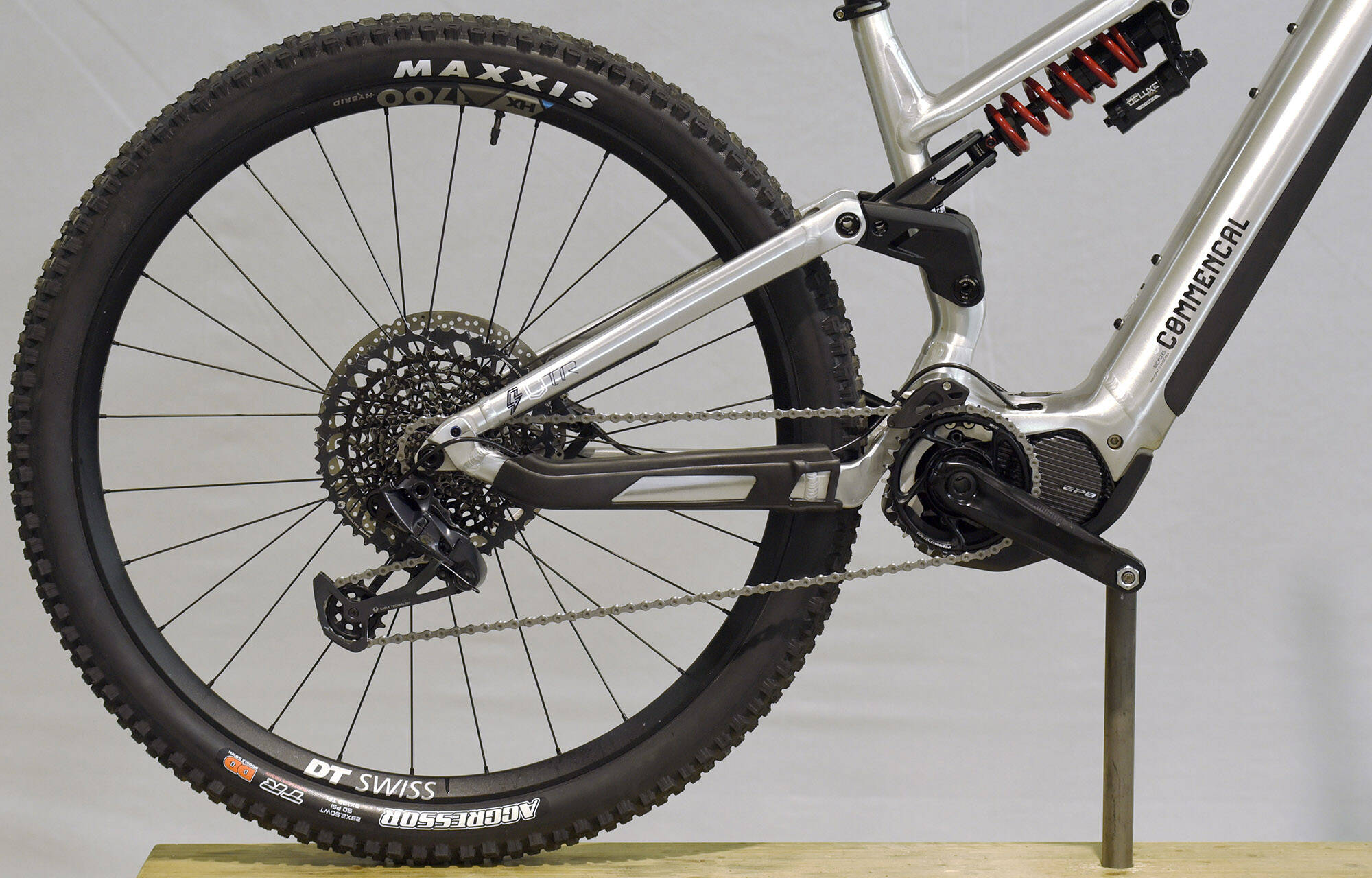 COMMENCAL META POWER TR SHIMANO RACE BRUSHED - M (22180302) 661 km image large number 0