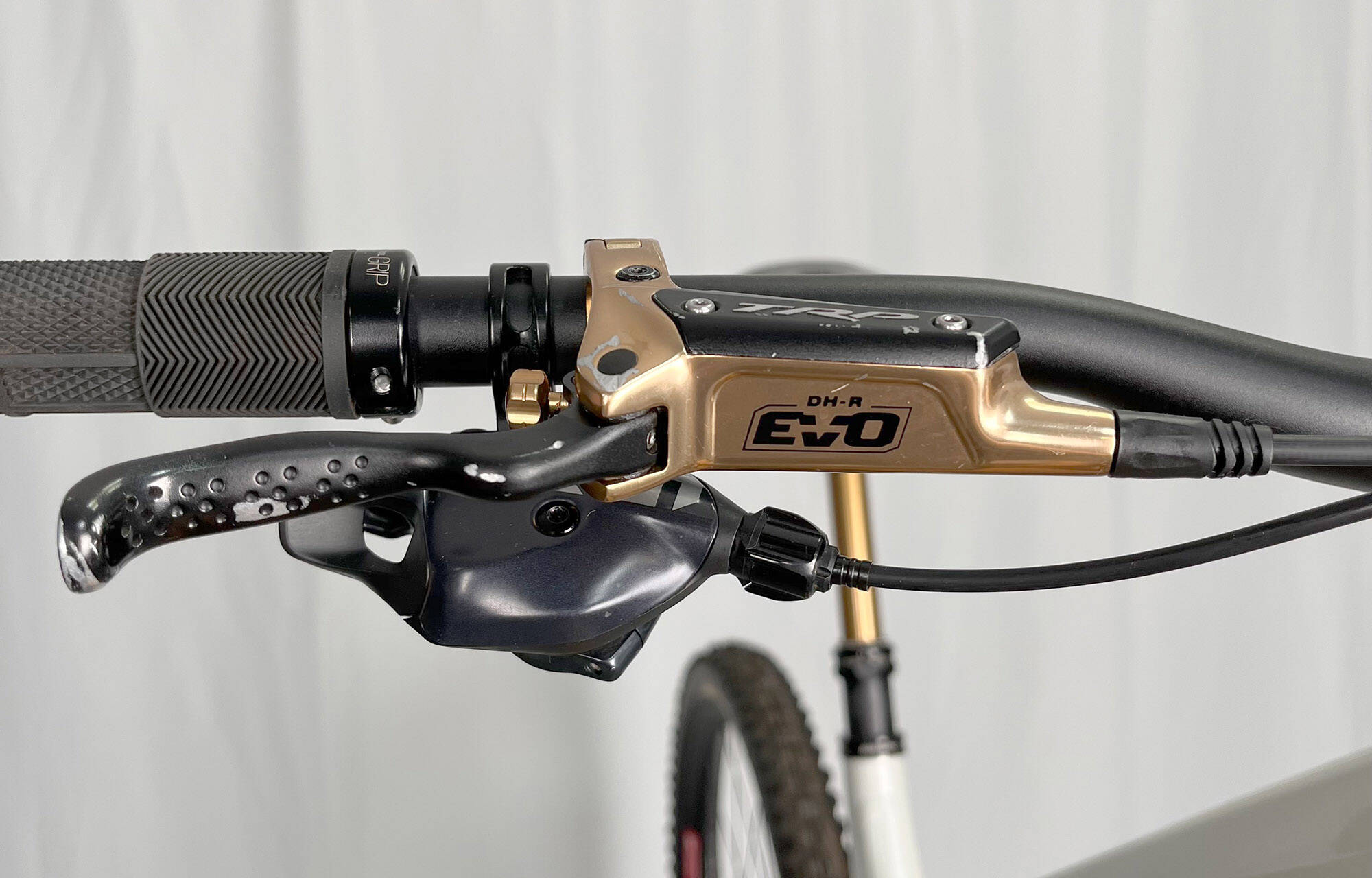 COMMENCAL META SX V5 SIGNATURE CLEAR SILVER ALC - M (22107007) image large number 2