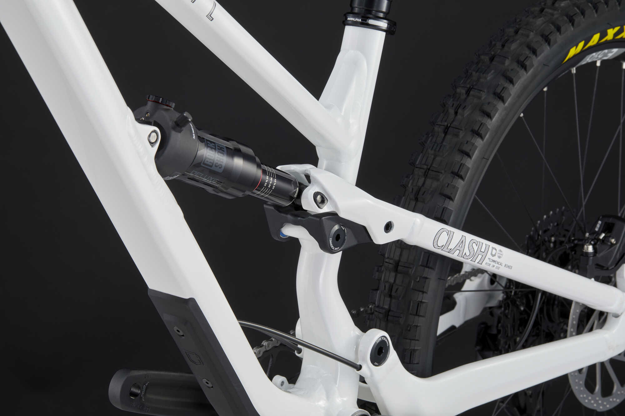 COMMENCAL CLASH XS PURE WHITE 2027 image large number 8