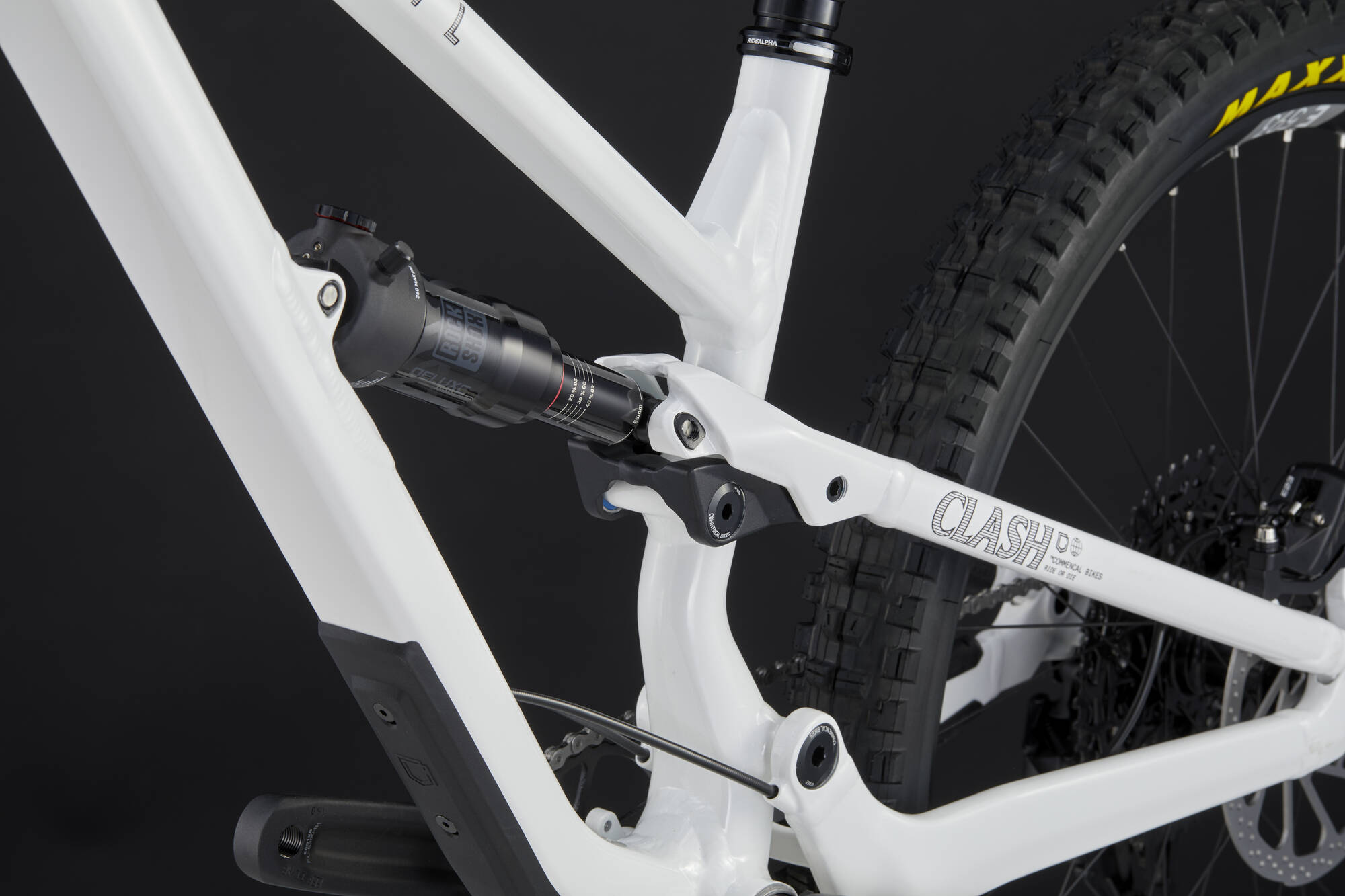 COMMENCAL CLASH XS PURE WHITE 2027 image large number 8