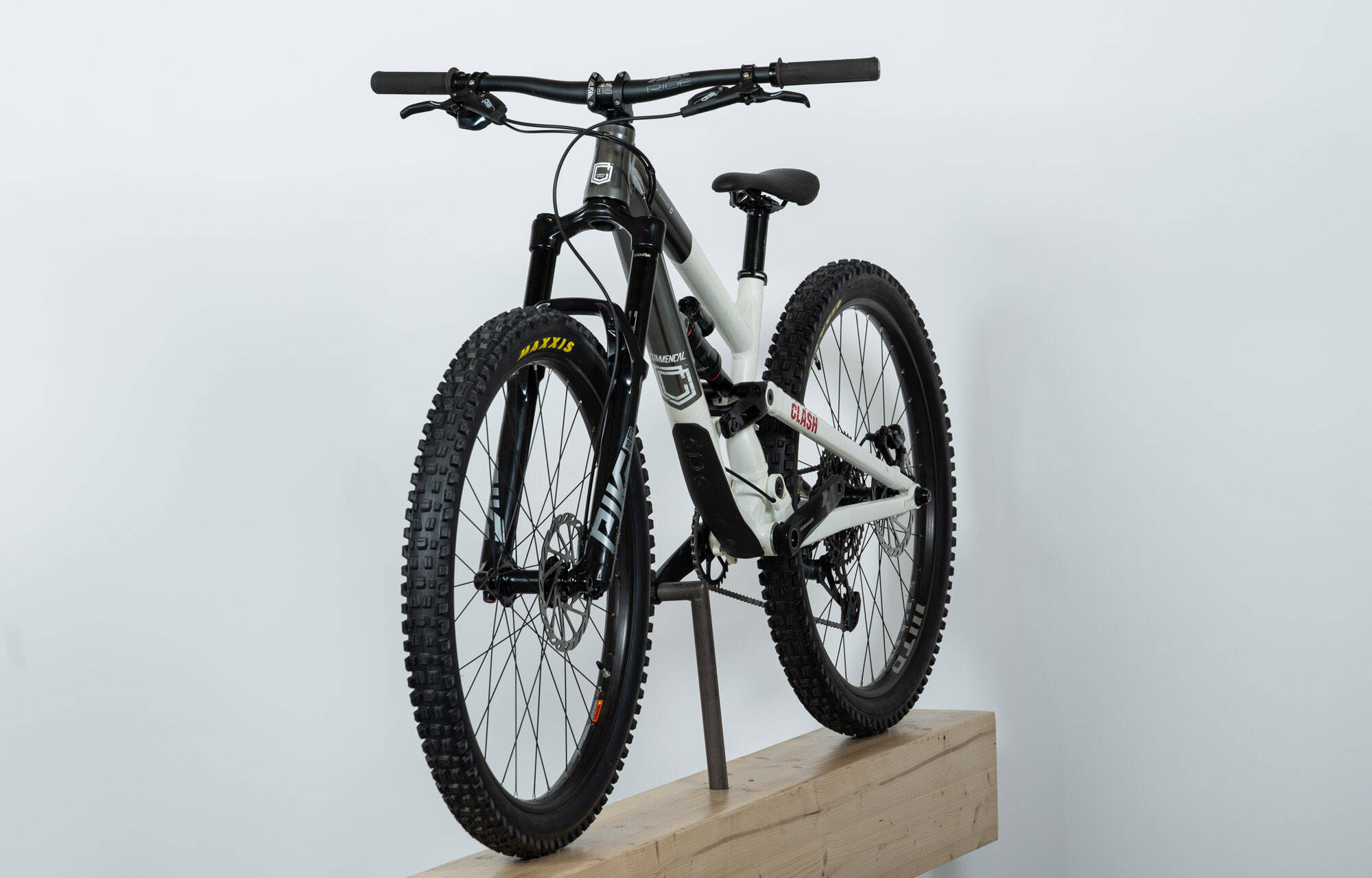 COMMENCAL CLASH JR PEARL WHITE & CHROME - (21170600) image large number 4