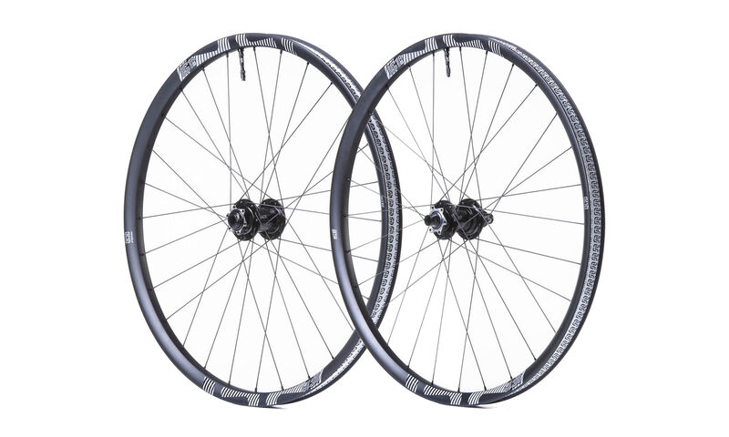 E13 LG1 RACE CARBON ENDURO 15 X 110 / 12 X 148 29" SRAM XD WHEELSET