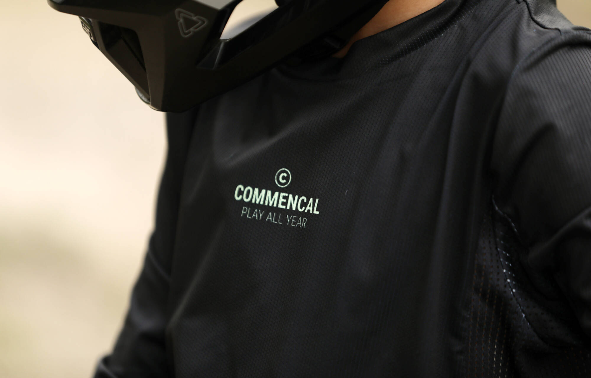 COMMENCAL KIDS LIGHTECH LONG SLEEVE JERSEY BTS BLACK image large number 1