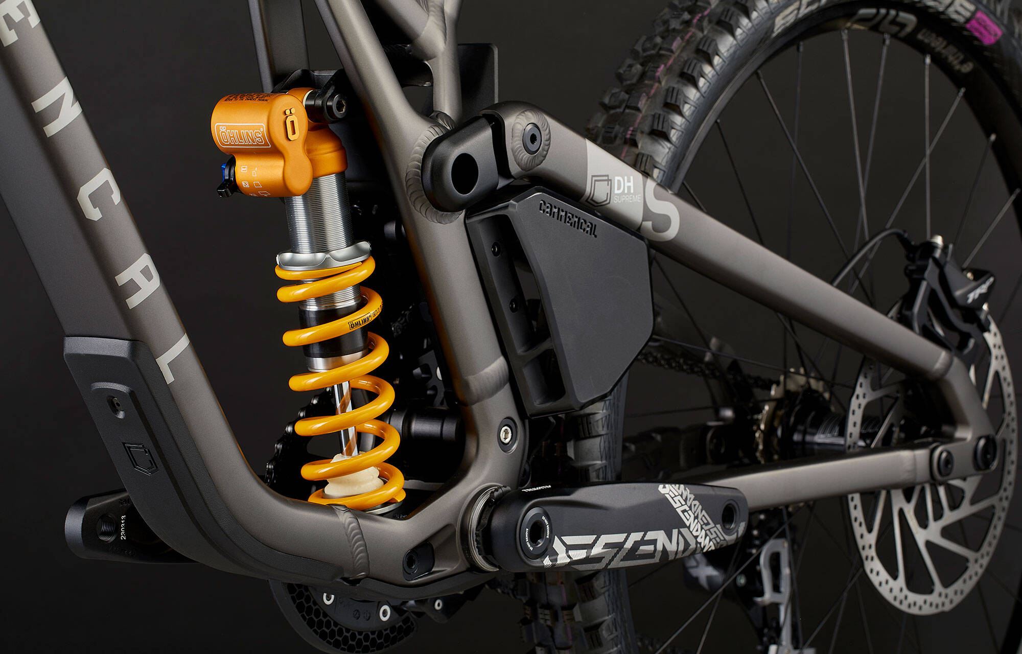 COMMENCAL SUPREME DH V5 OHLINS EDITION DARK SLATE image large number 4