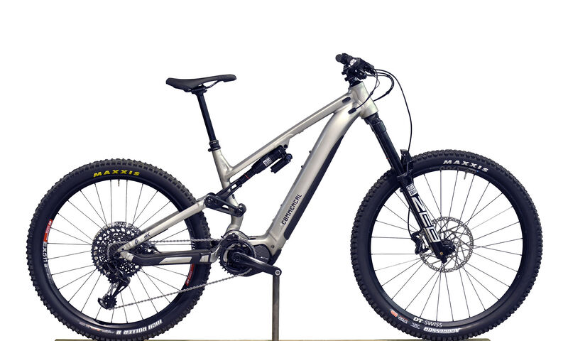 COMMENCAL META POWER SX SHIMANO RACE SILVER - M (22180702) 2252 km