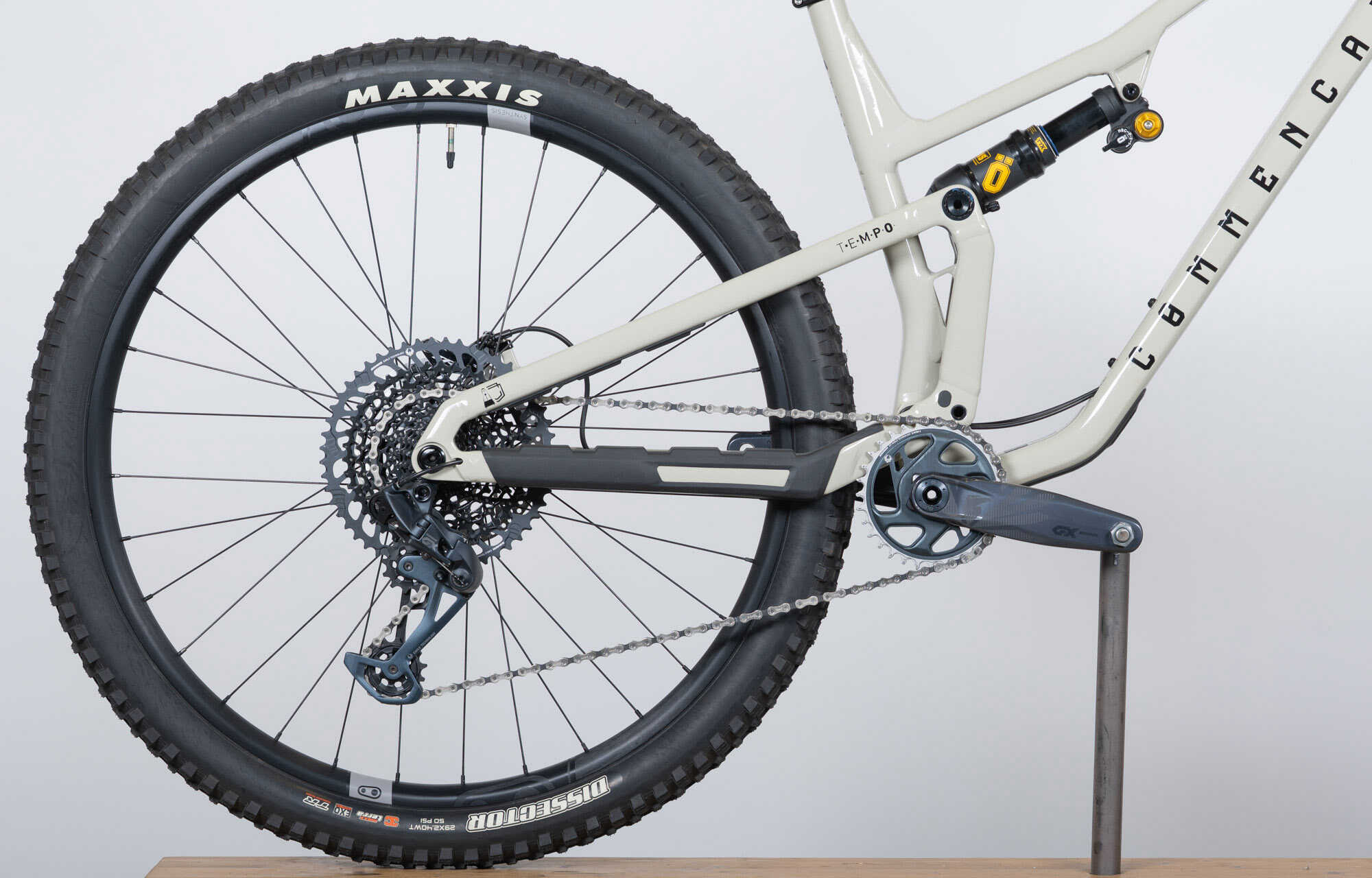 COMMENCAL T.E.M.P.O. OHLINS EDITION CHALK - XL (22123904) image large number 0