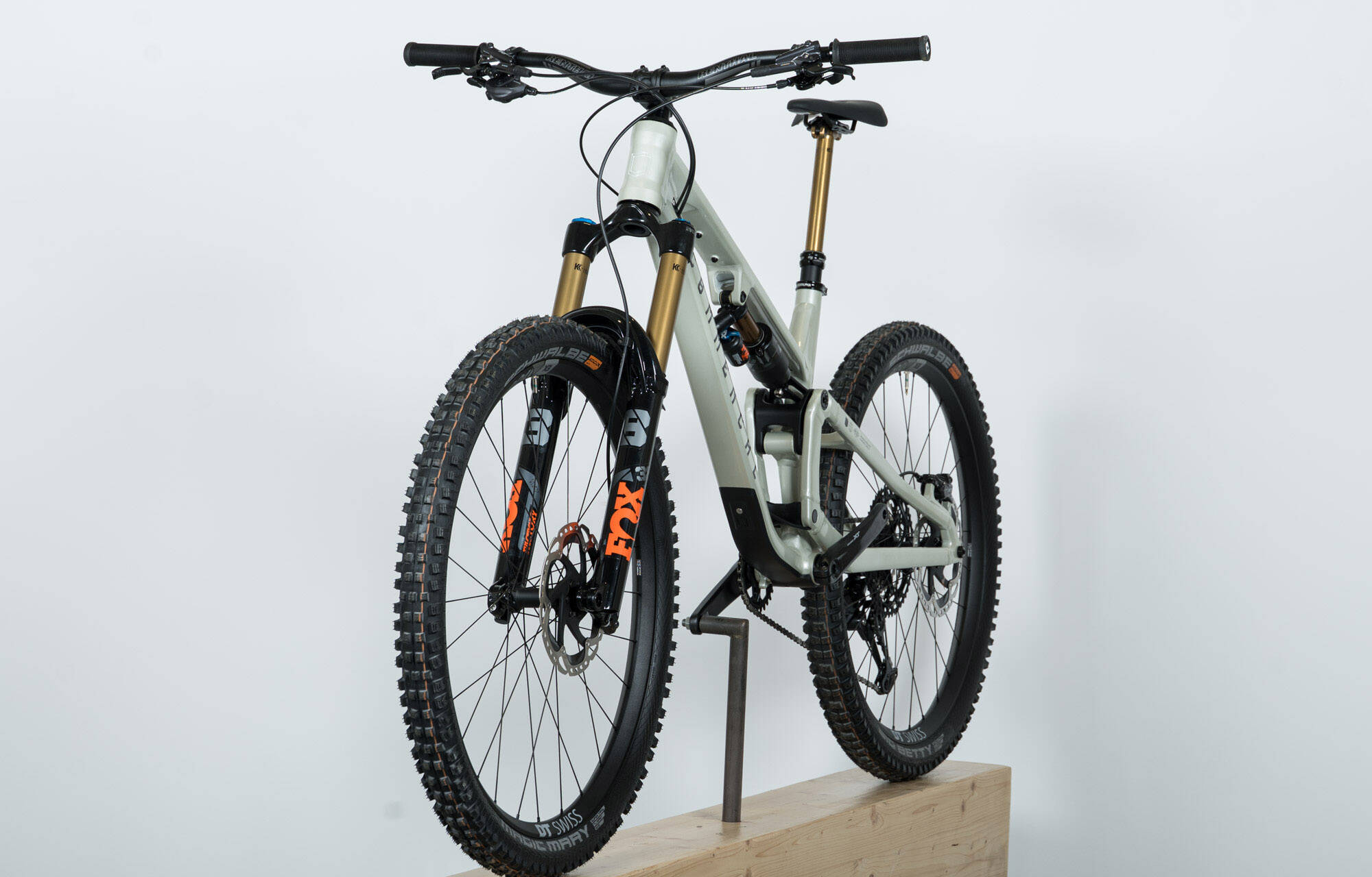 COMMENCAL META SX V5 SIGNATURE CLEAR SILVER - M (23131902) image large number 4
