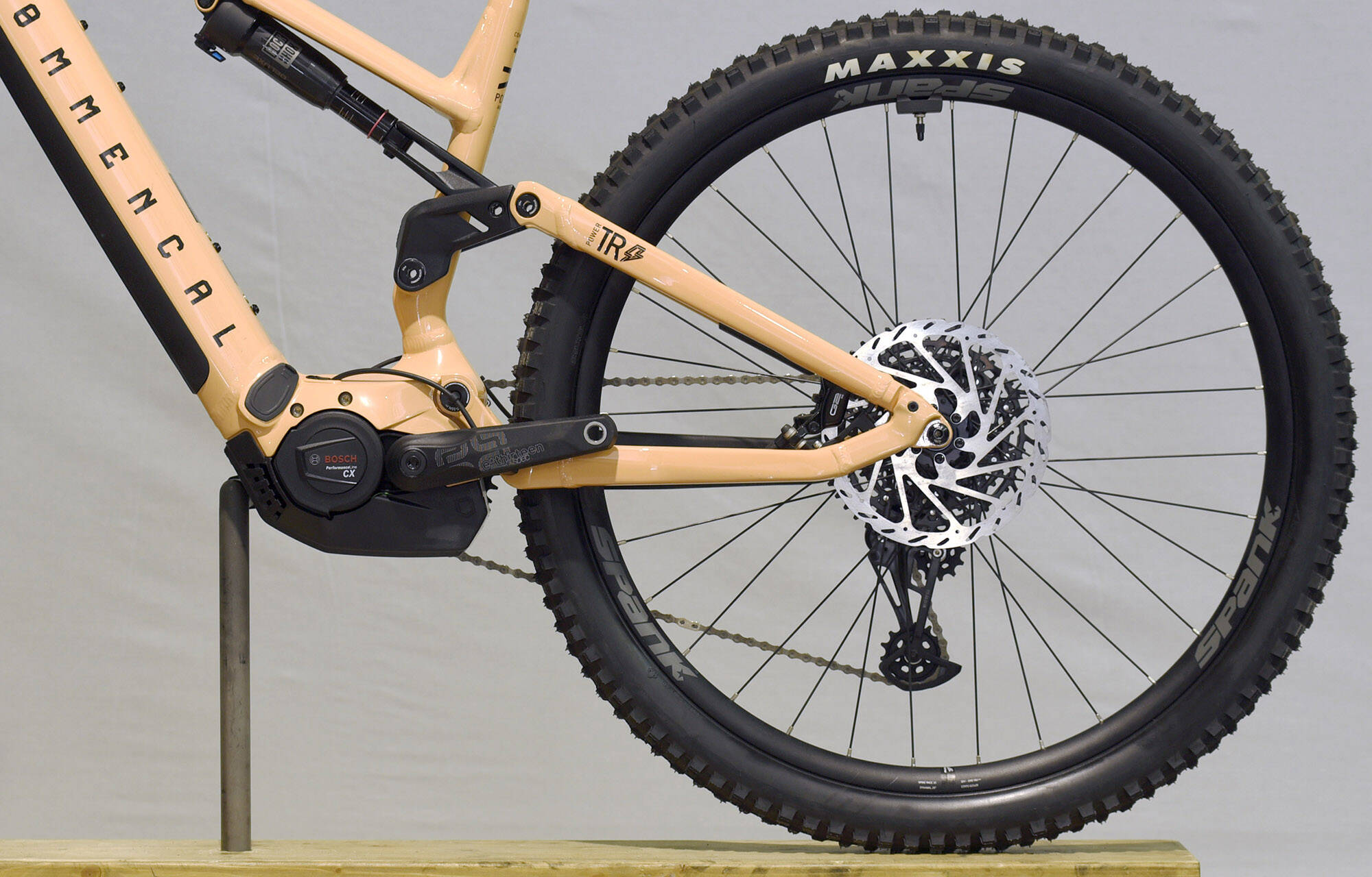 COMMENCAL META POWER TR BOSCH RIDE PEACH - L (23181703) 8 km image large number 5