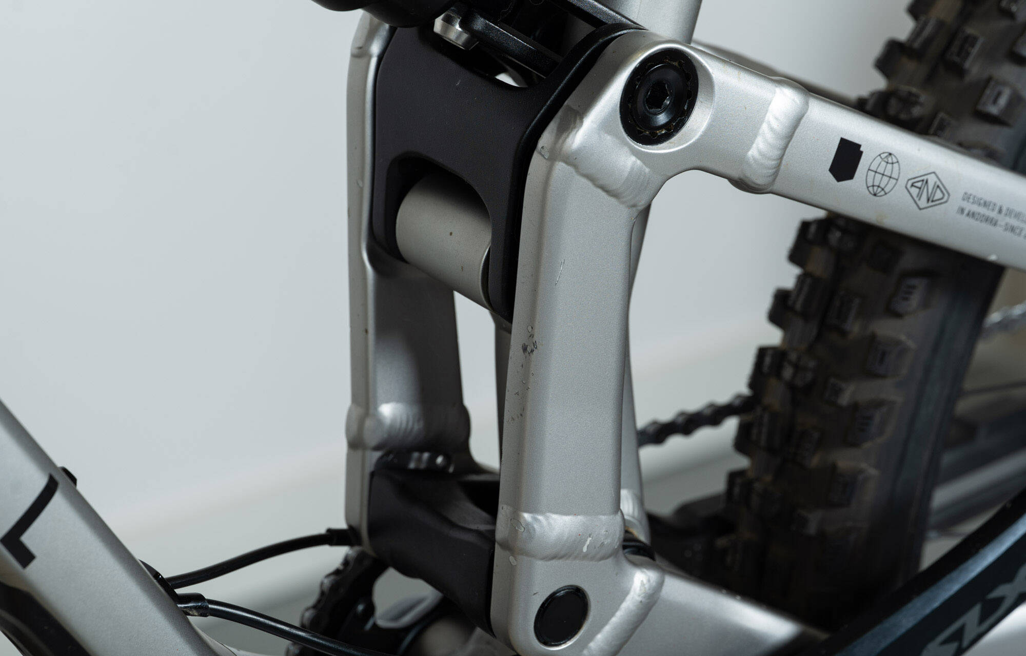 COMMENCAL META SX V5 ESSENTIAL SILVER - L (23131503) image large number 18