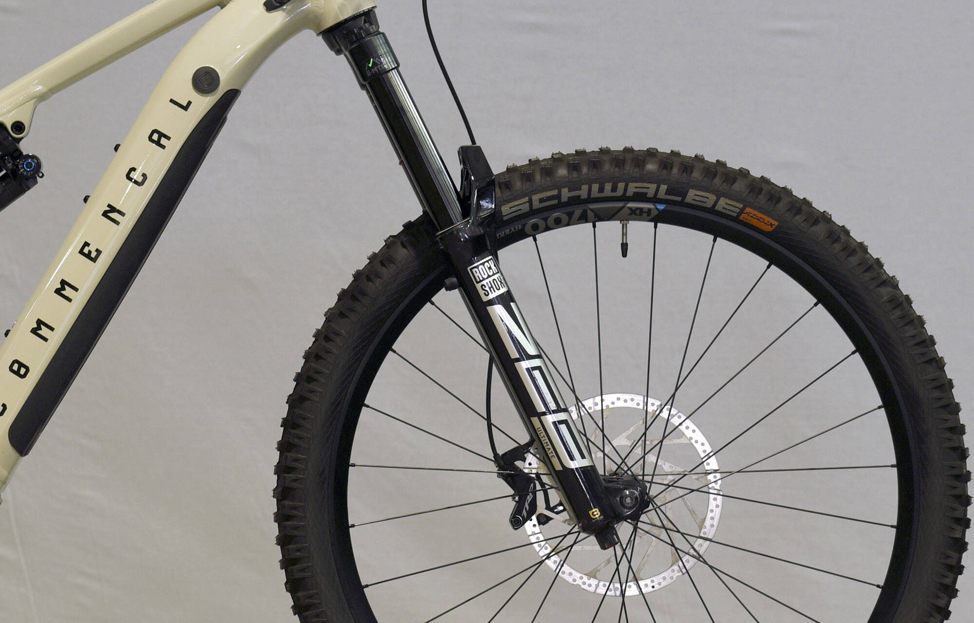 COMMENCAL META POWER SX BOSCH RACE CHALK - L (23181403) 4 km image large number 2