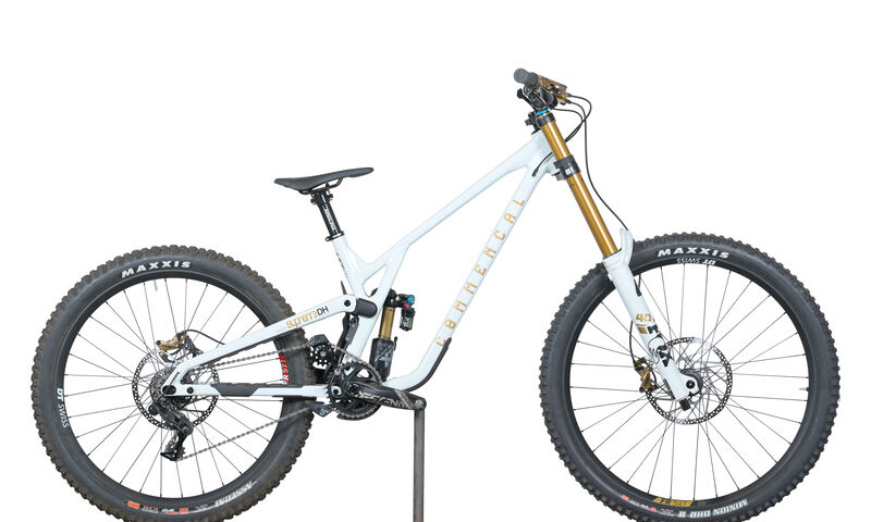 COMMENCAL SUPREME DH V5 SIGNATURE LTD PURE WHITE - M (23151002)