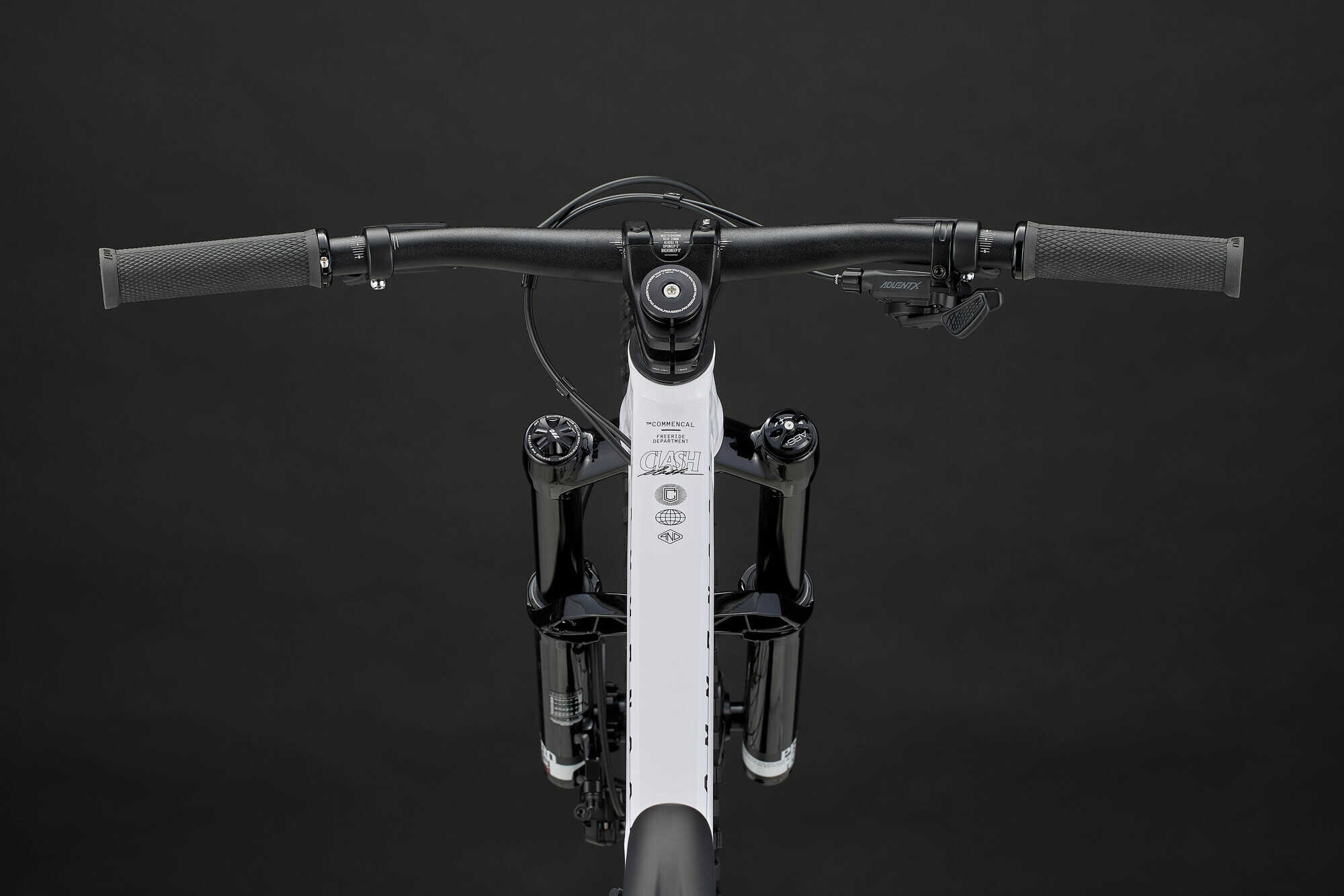 COMMENCAL CLASH 24 PURE WHITE 2026 image large number 4