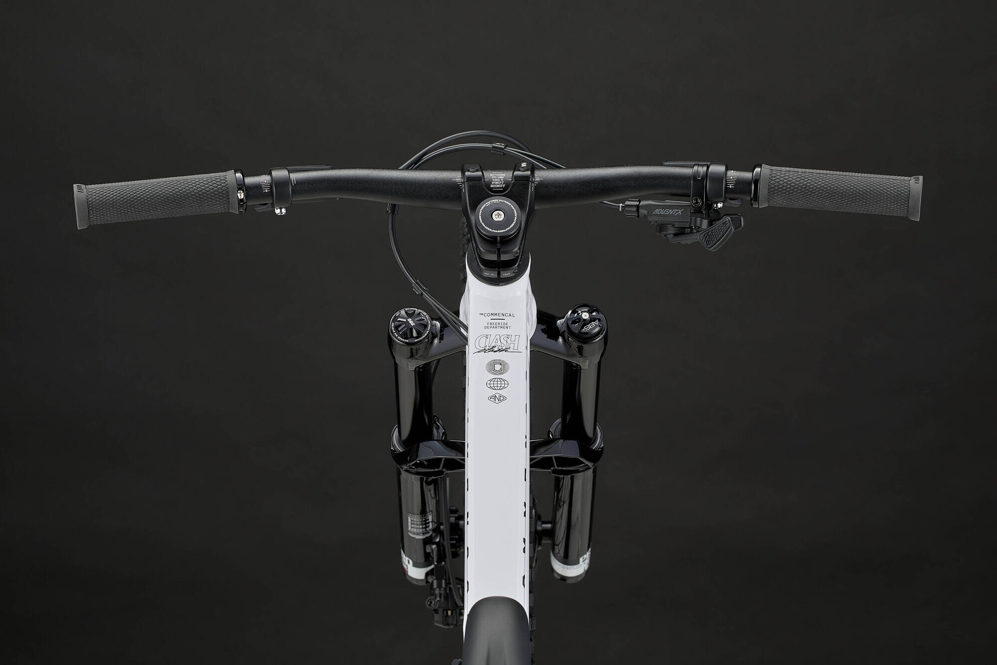 COMMENCAL CLASH 24 PURE WHITE 2026 image large number 4