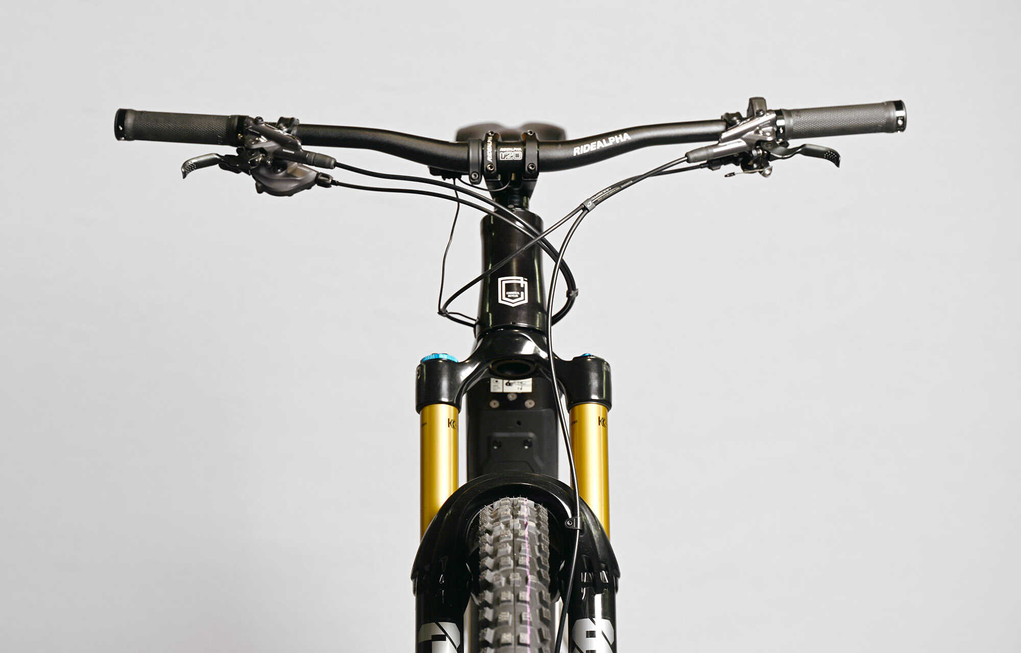 COMMENCAL META POWER AM SHIMANO SIGNATURE BLACK & WHITE - L (21180703) 1168 km image large number 2