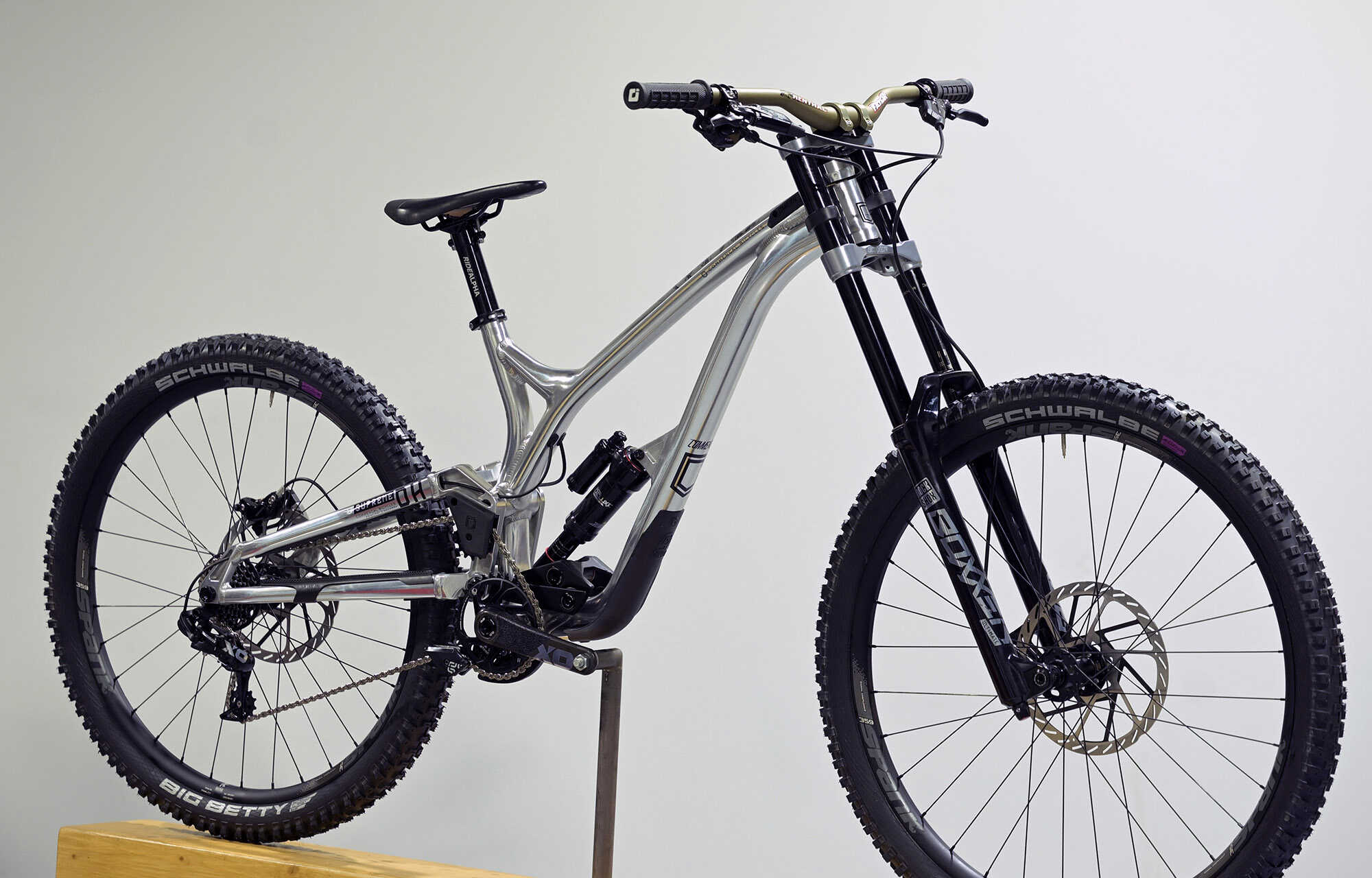 COMMENCAL SUPREME DH V4 HIGH POLISHED ALC - M (21151802) image large number 2