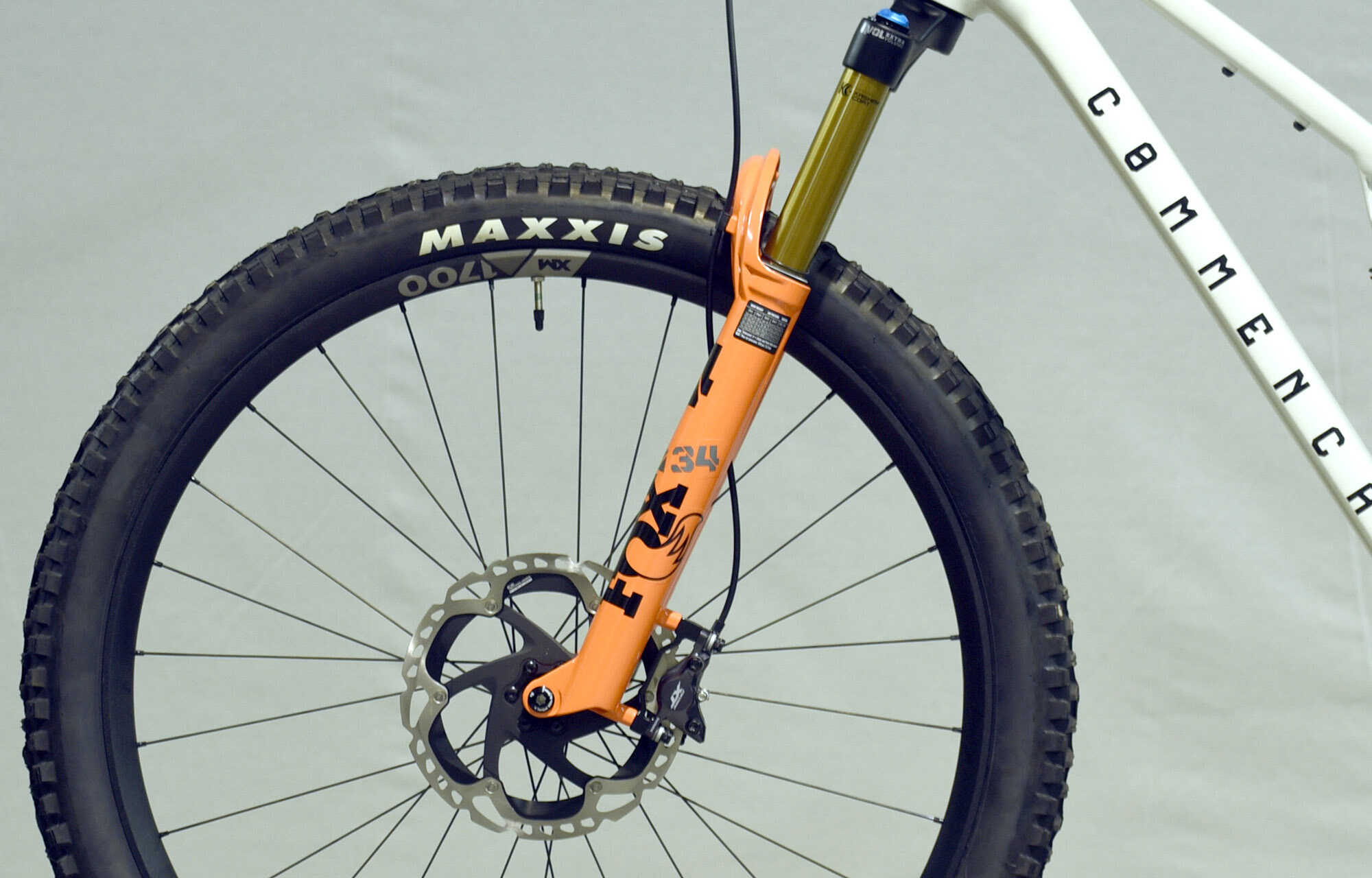 COMMENCAL T.E.M.P.O. SIGNATURE CLEAR SILVER - M (23120402) image large number 7