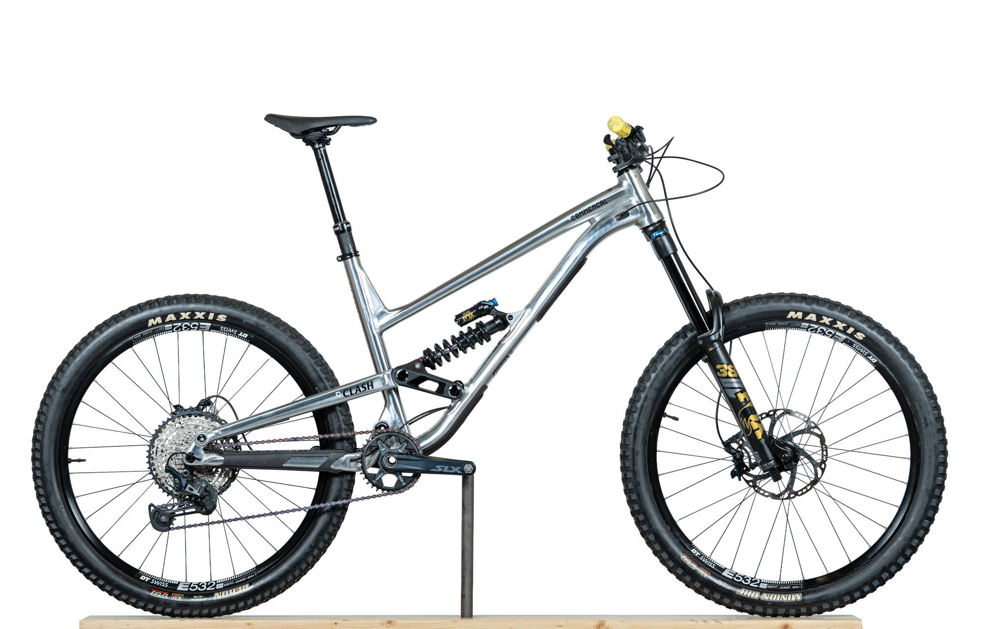 COMMENCAL CLASH ESSENTIEL HIGH POLISH - XL (22131304) image number null