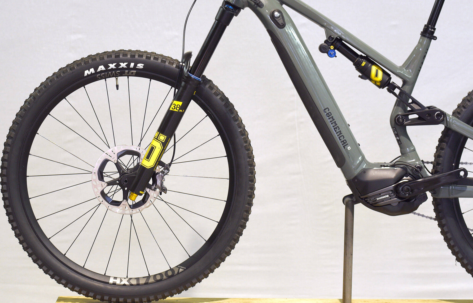 COMMENCAL META POWER 29 OHLINS EDITION KESWICK GREEN- M (21180802) 276km image large number 6