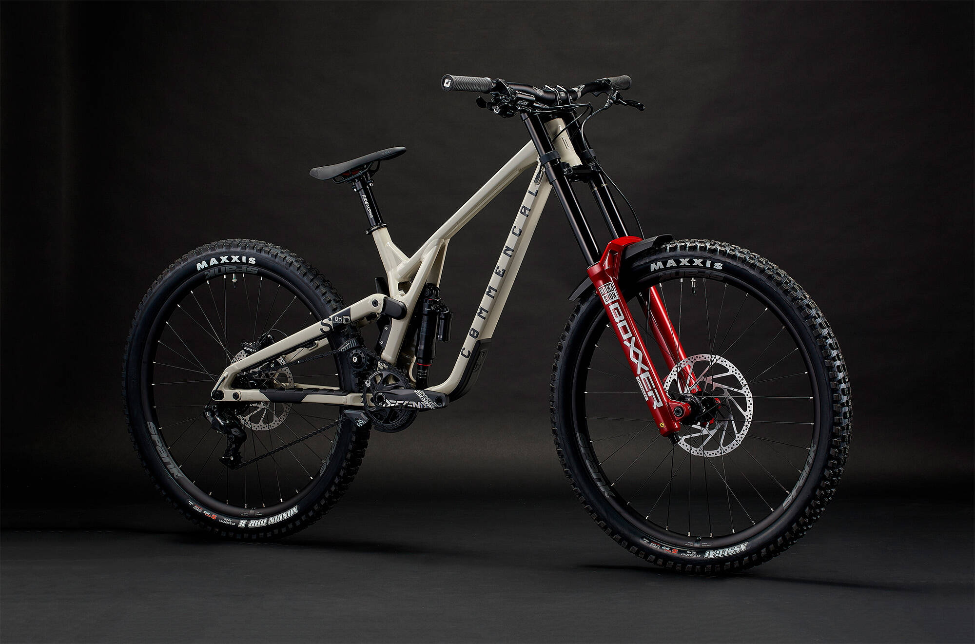 COMMENCAL SUPREME DH V5 XS CHALK ROCKSHOX image large number 1