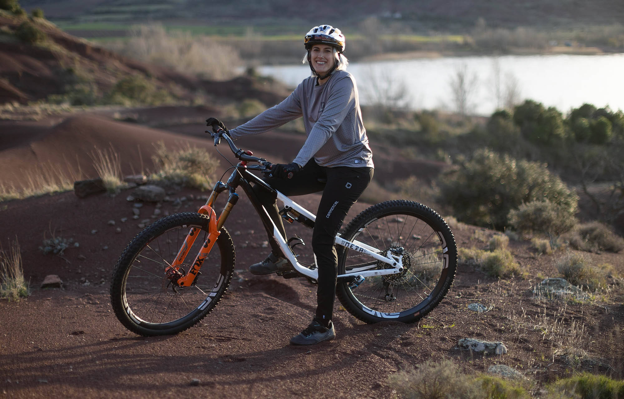 COMMENCAL PANTS BLACK/GREY image large number 6